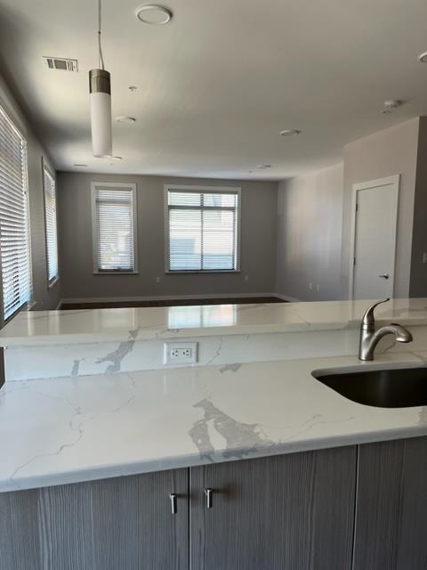 662 AVENUE C Unit: 203