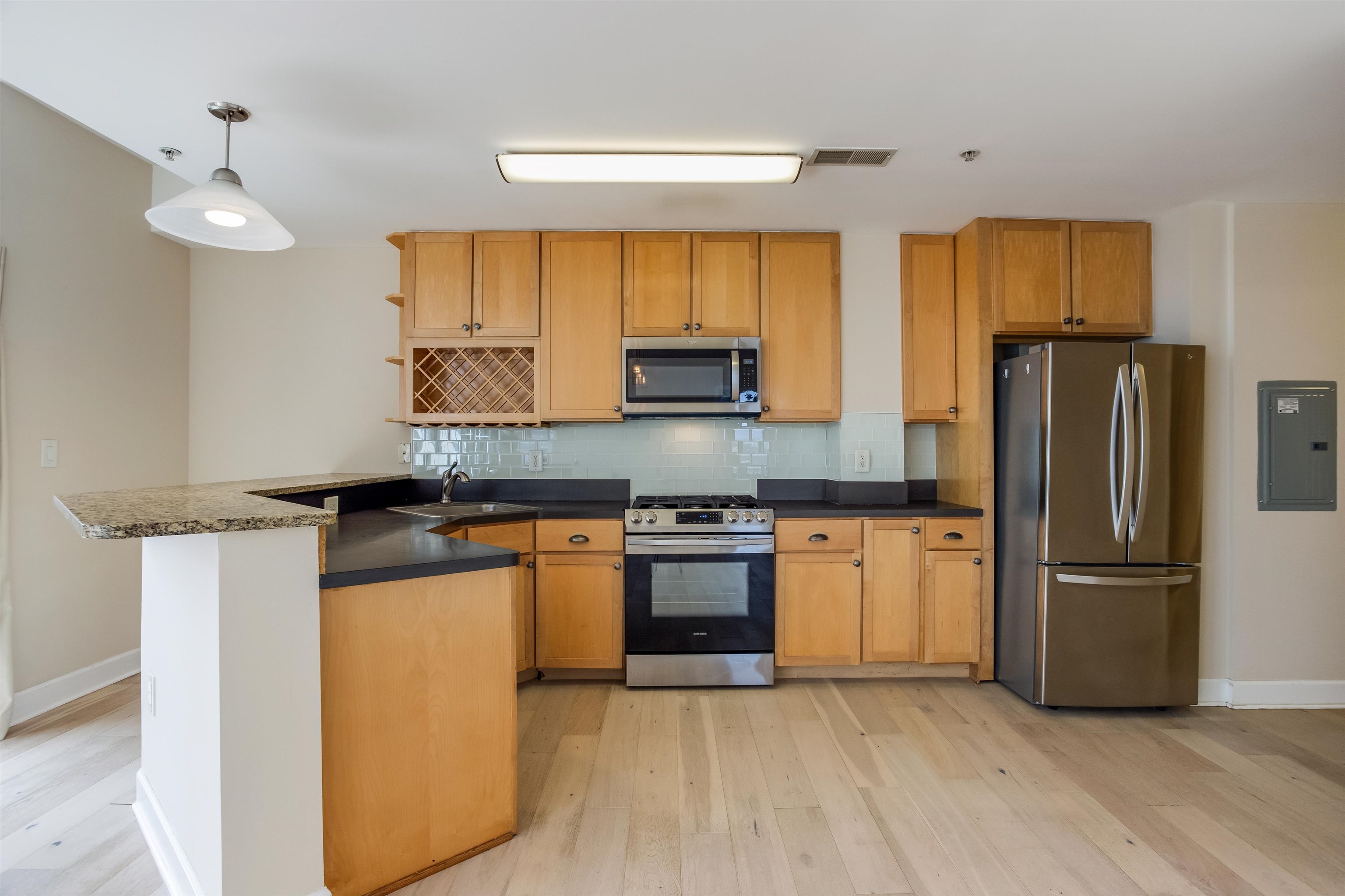 610 NEWARK ST Unit: 9FR