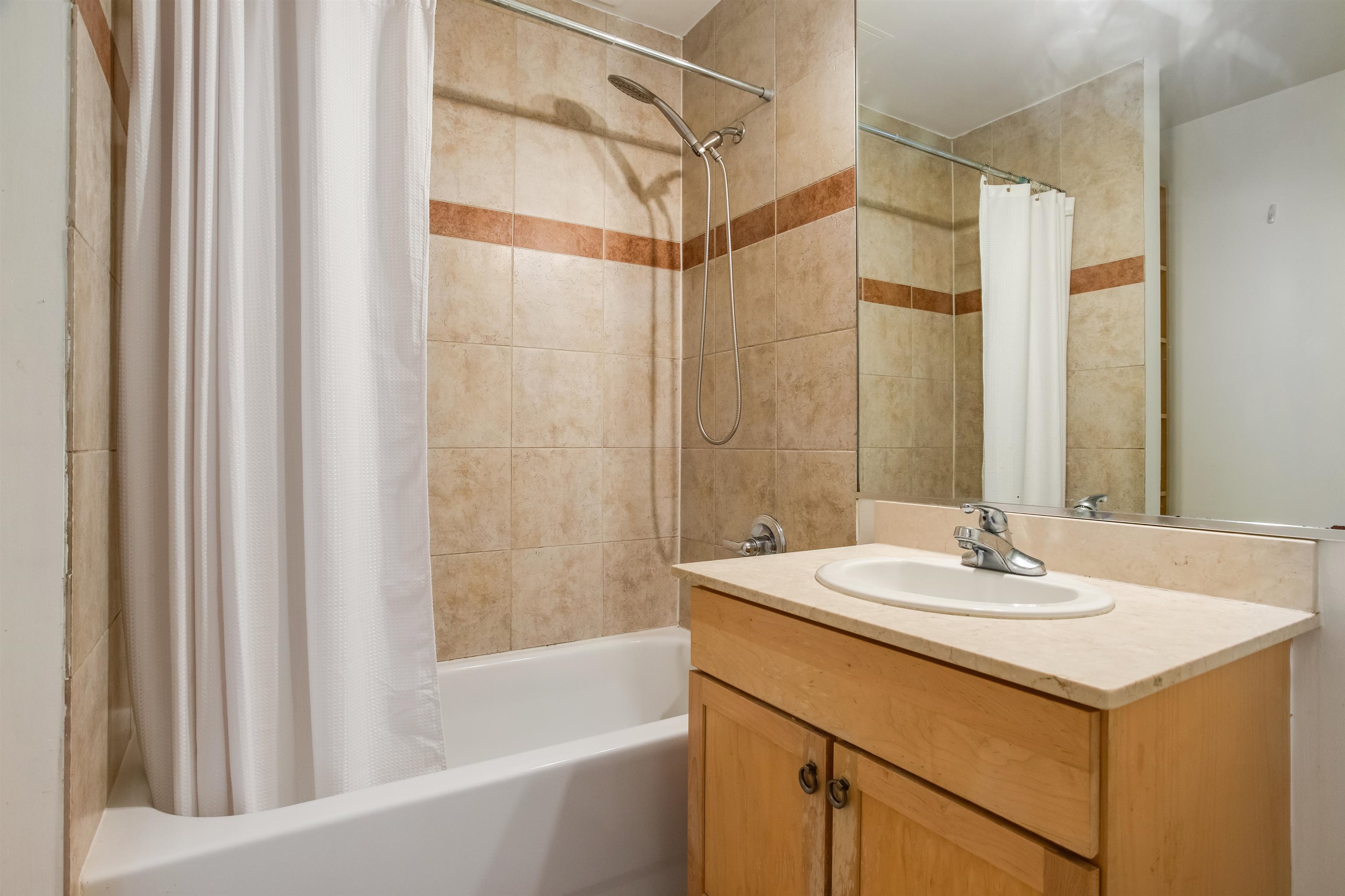 610 NEWARK ST Unit: 9FR