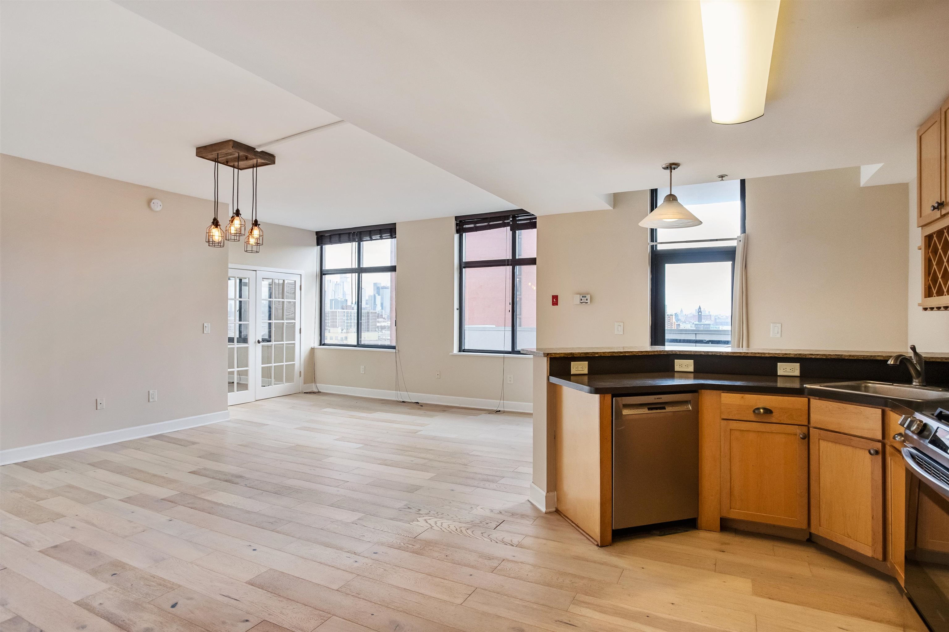 610 NEWARK ST Unit: 9FR