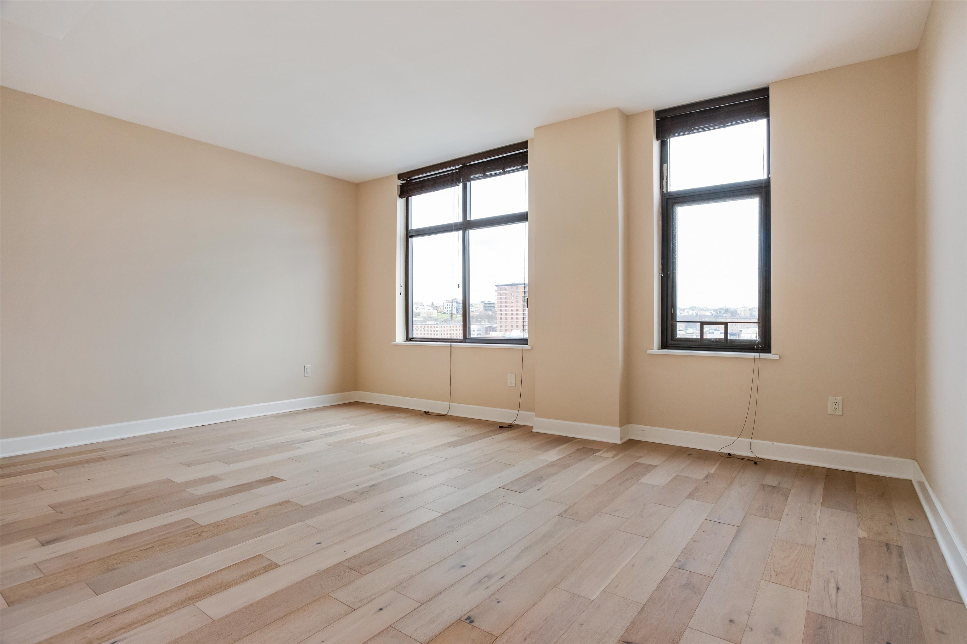 610 NEWARK ST Unit: 9FR