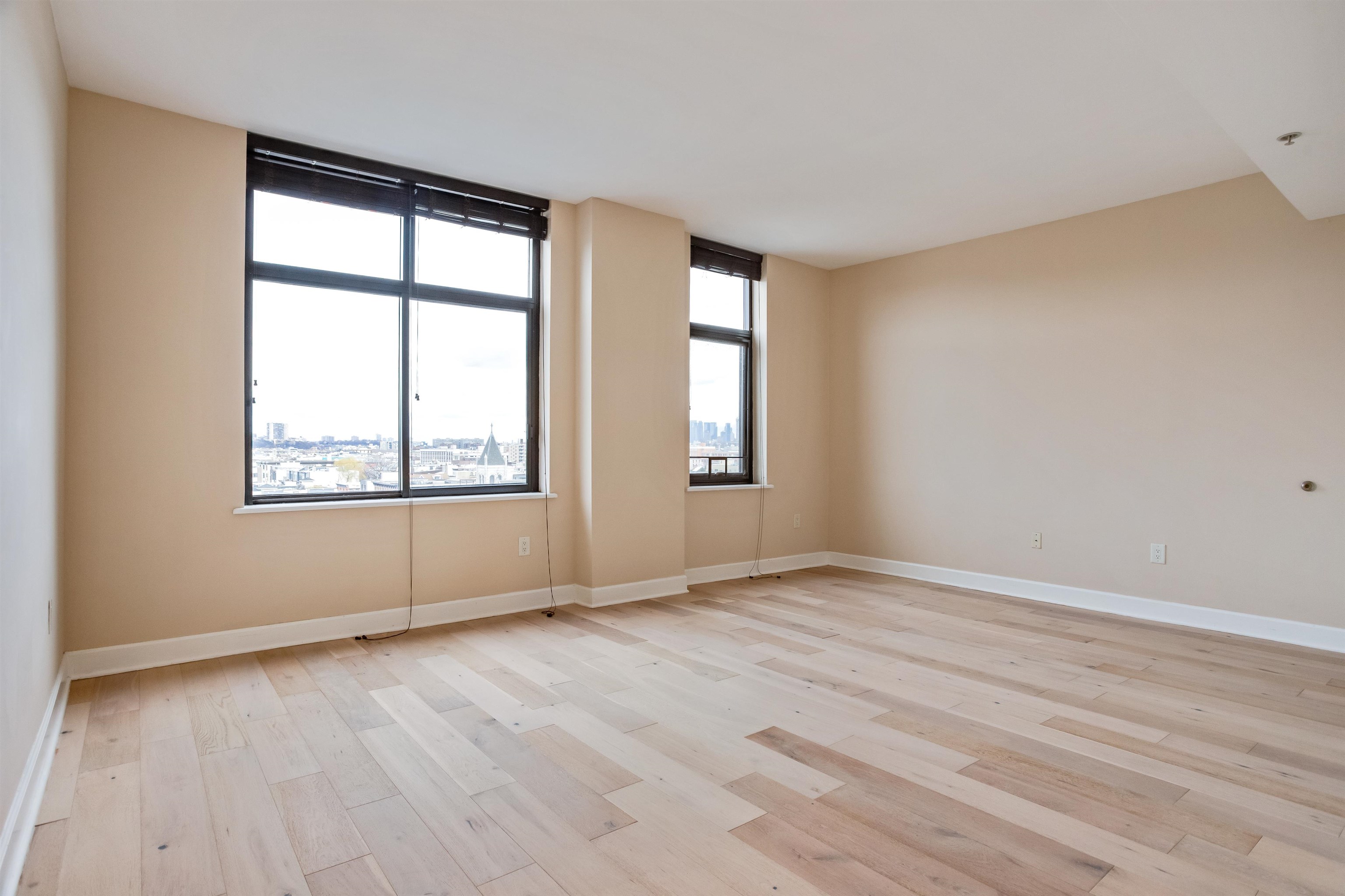 610 NEWARK ST Unit: 9FR