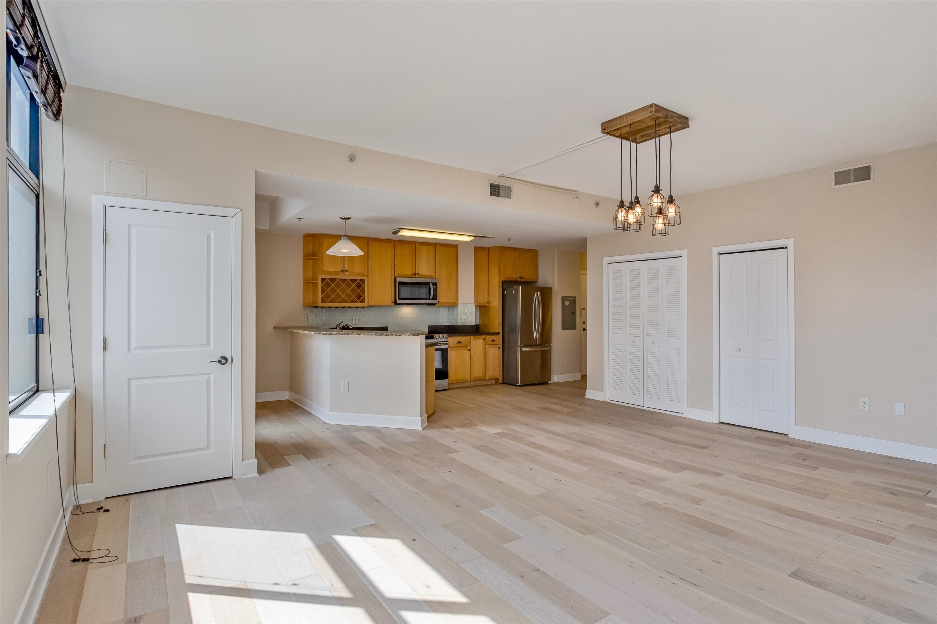 610 NEWARK ST Unit: 9FR