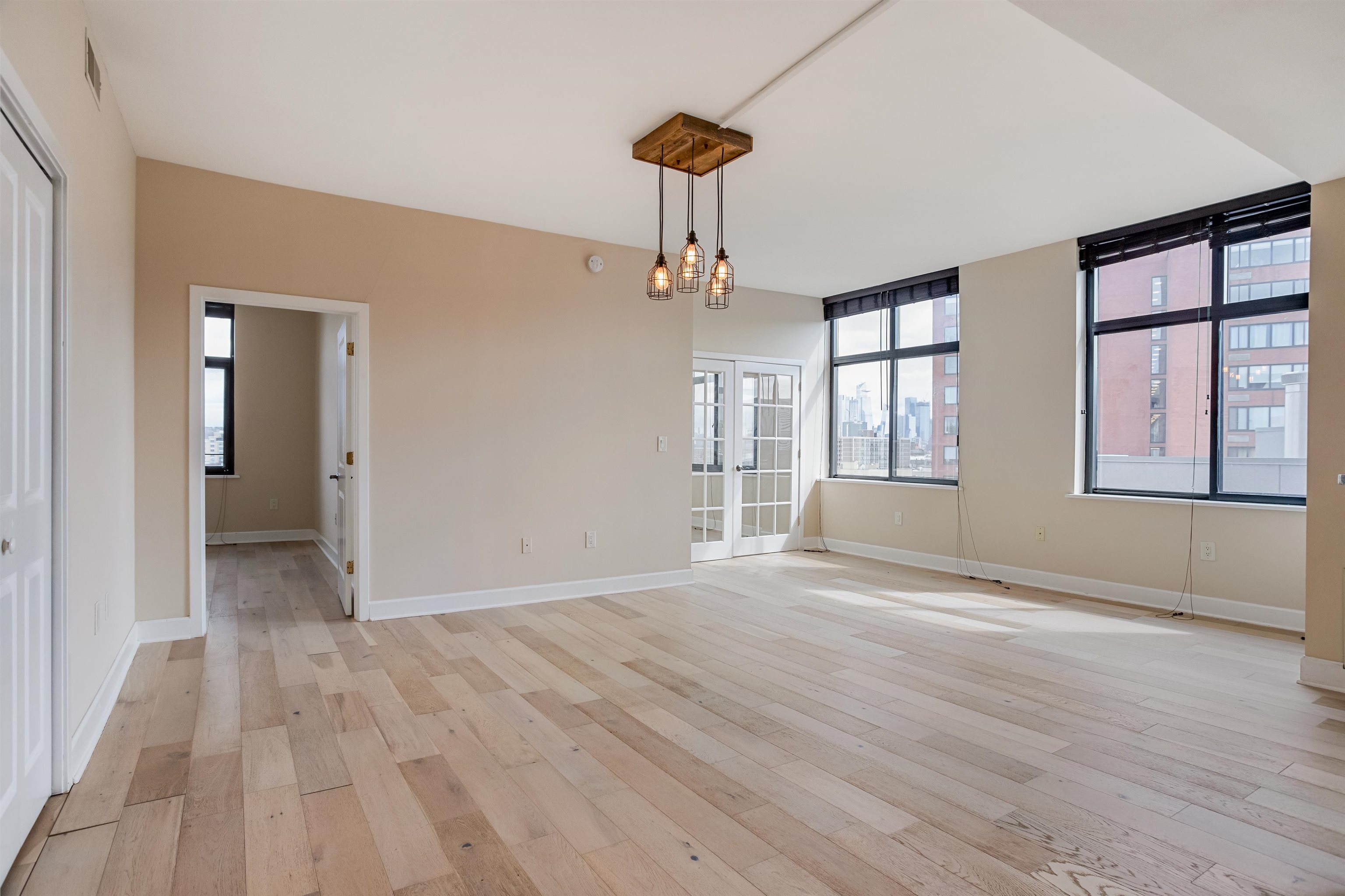 610 NEWARK ST Unit: 9FR