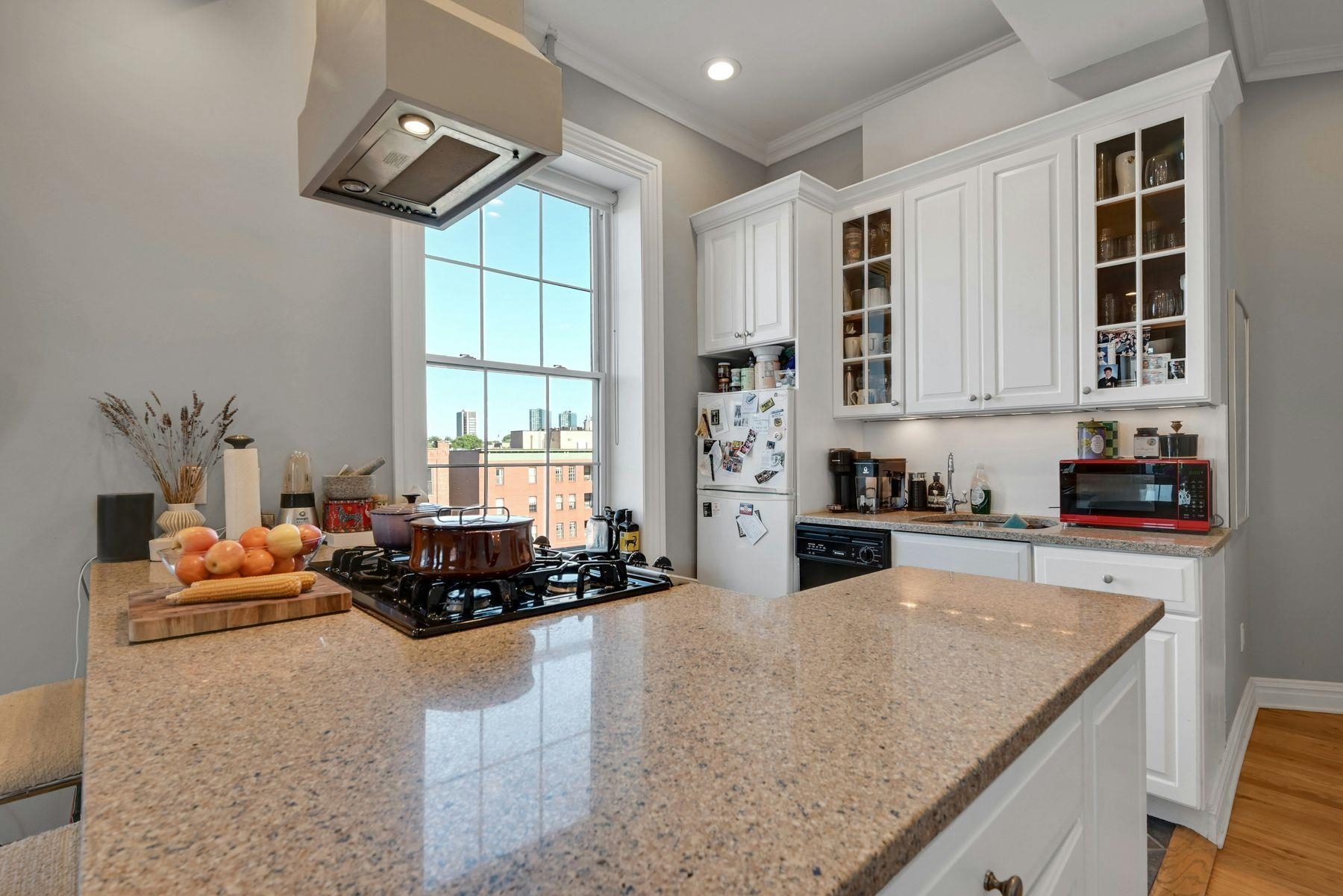 1015 GRAND ST Unit: 5G