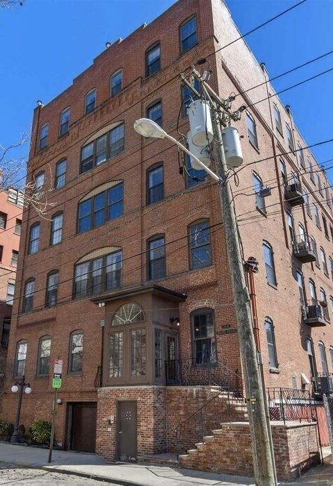 1015 GRAND ST Unit: 5G