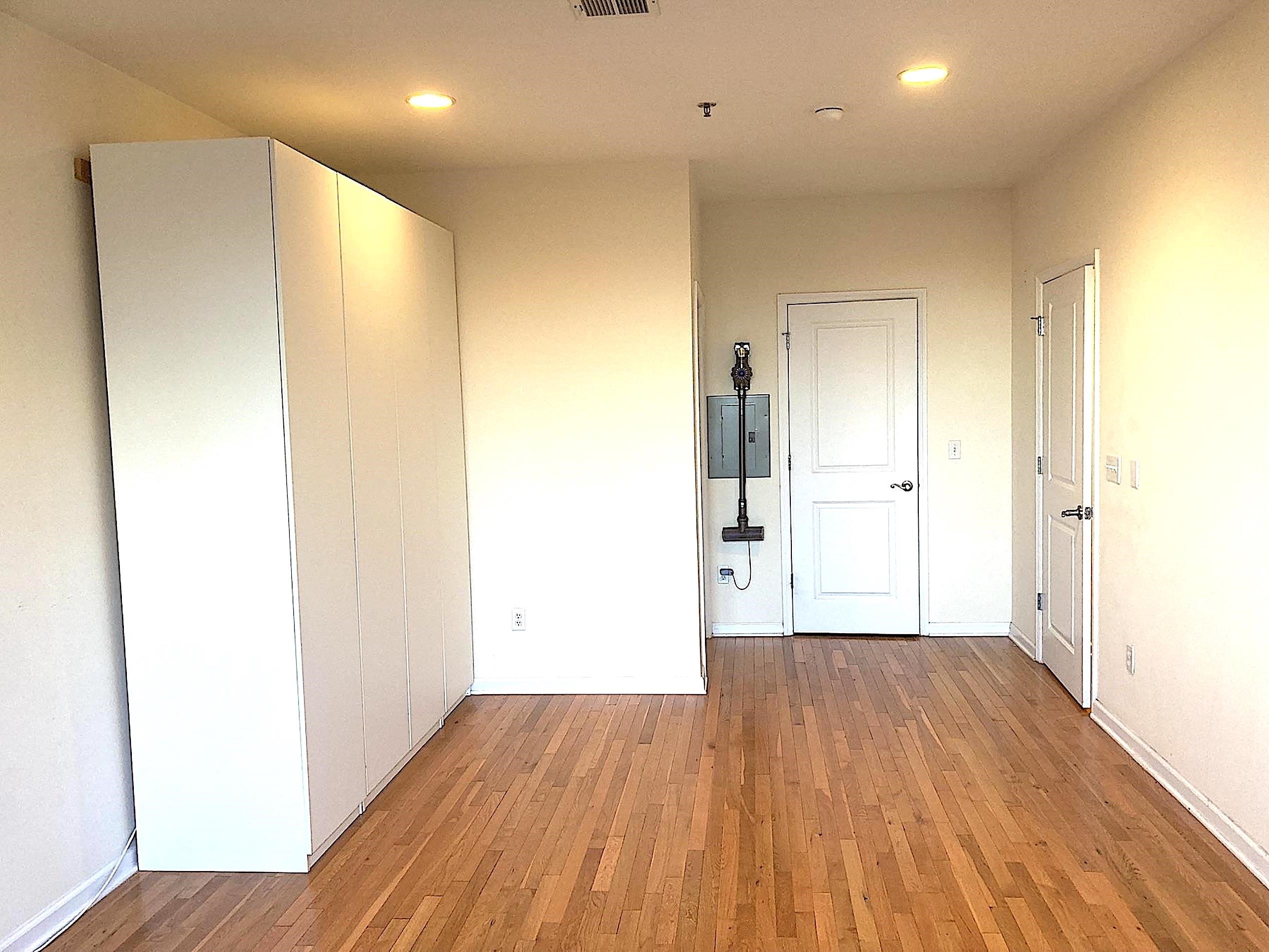 203-207 HACKENSACK PLANK RD Unit: 3C