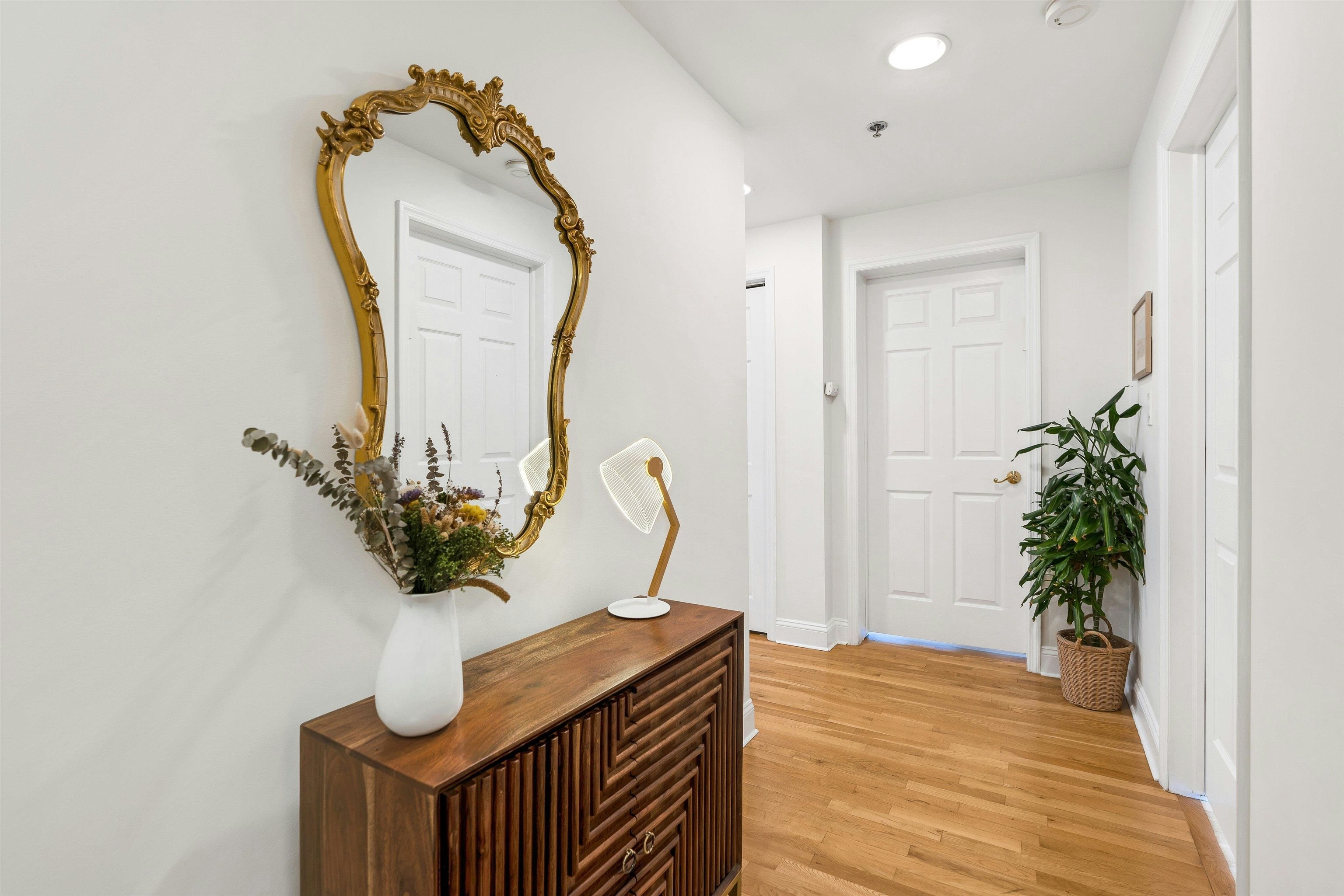 99 PARK AVE Unit: 5D