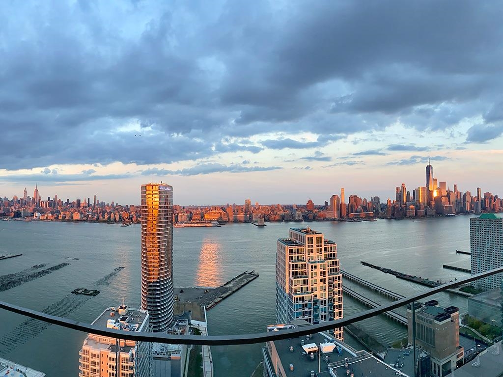 75 PARK LANE SOUTH Unit: PH1-03