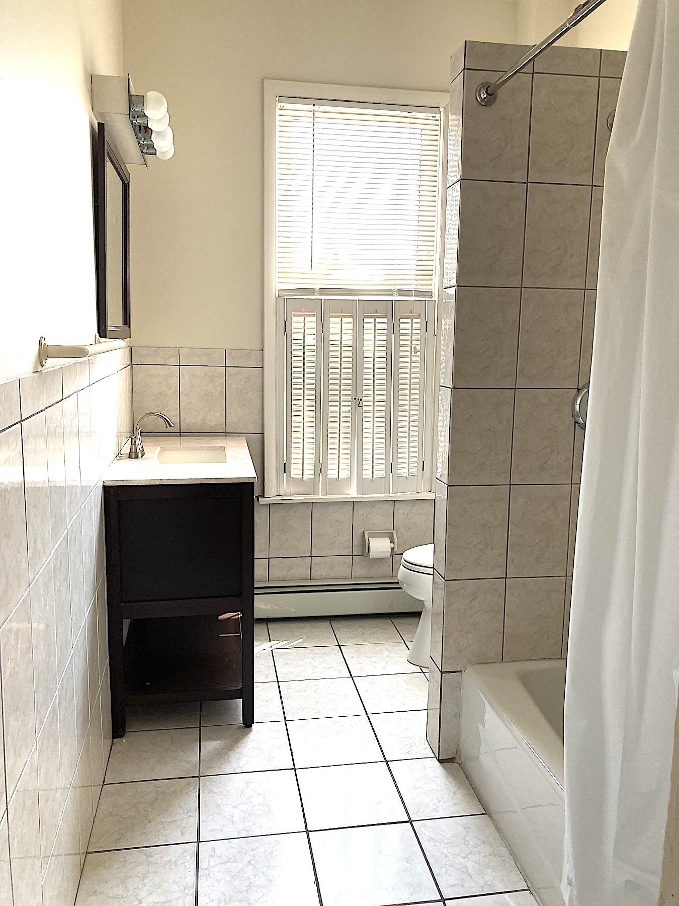 284 MAGNOLIA AVE Unit: 2