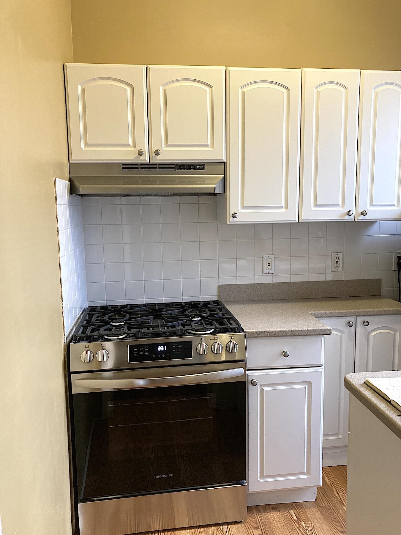 284 MAGNOLIA AVE Unit: 2