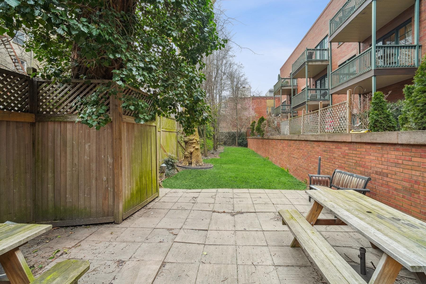 61 GRAND ST Unit: 2C