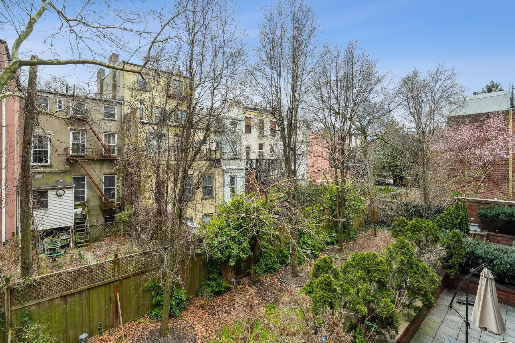 61 GRAND ST Unit: 2C