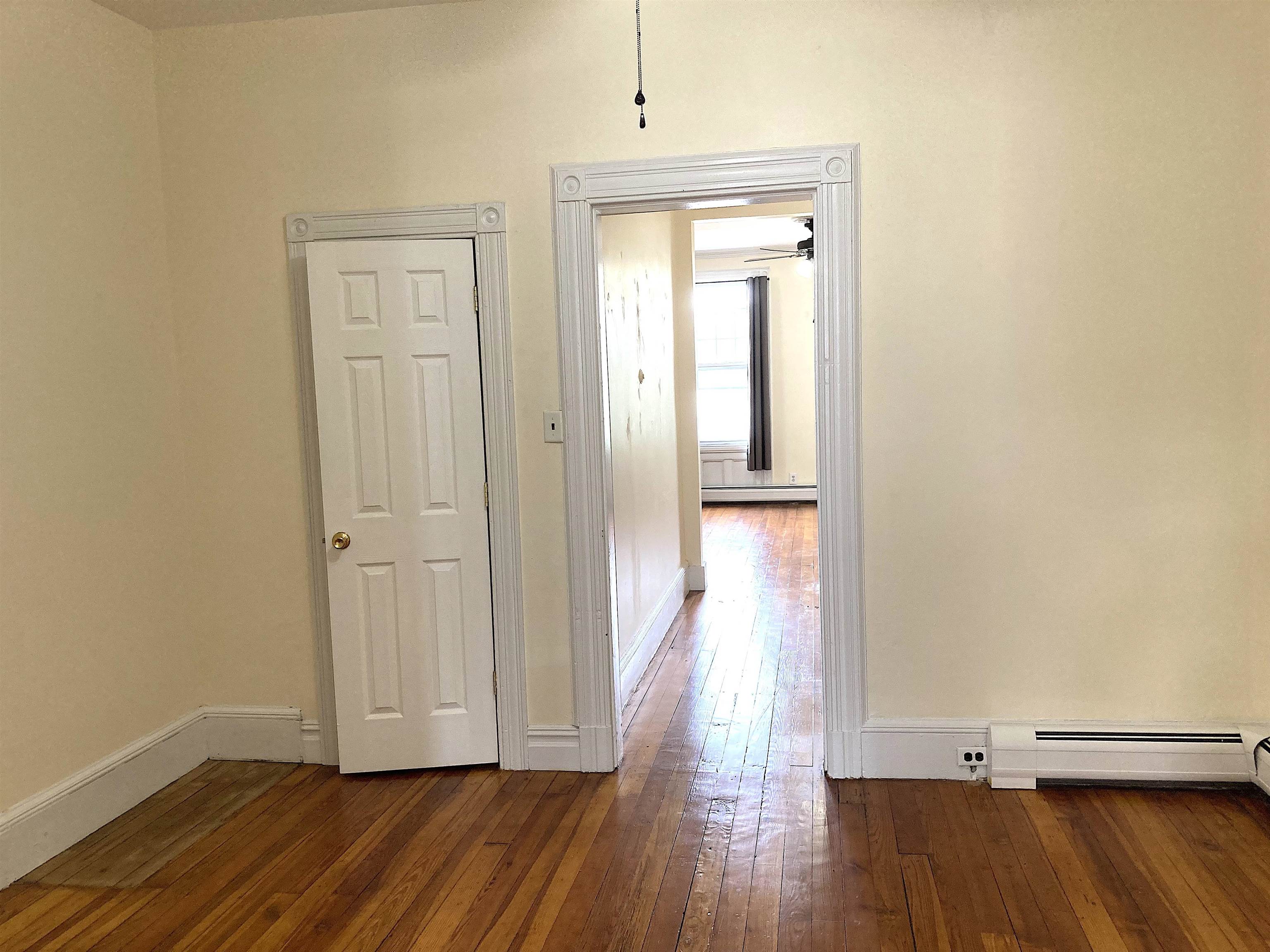 132 GRIFFITH ST Unit: 2