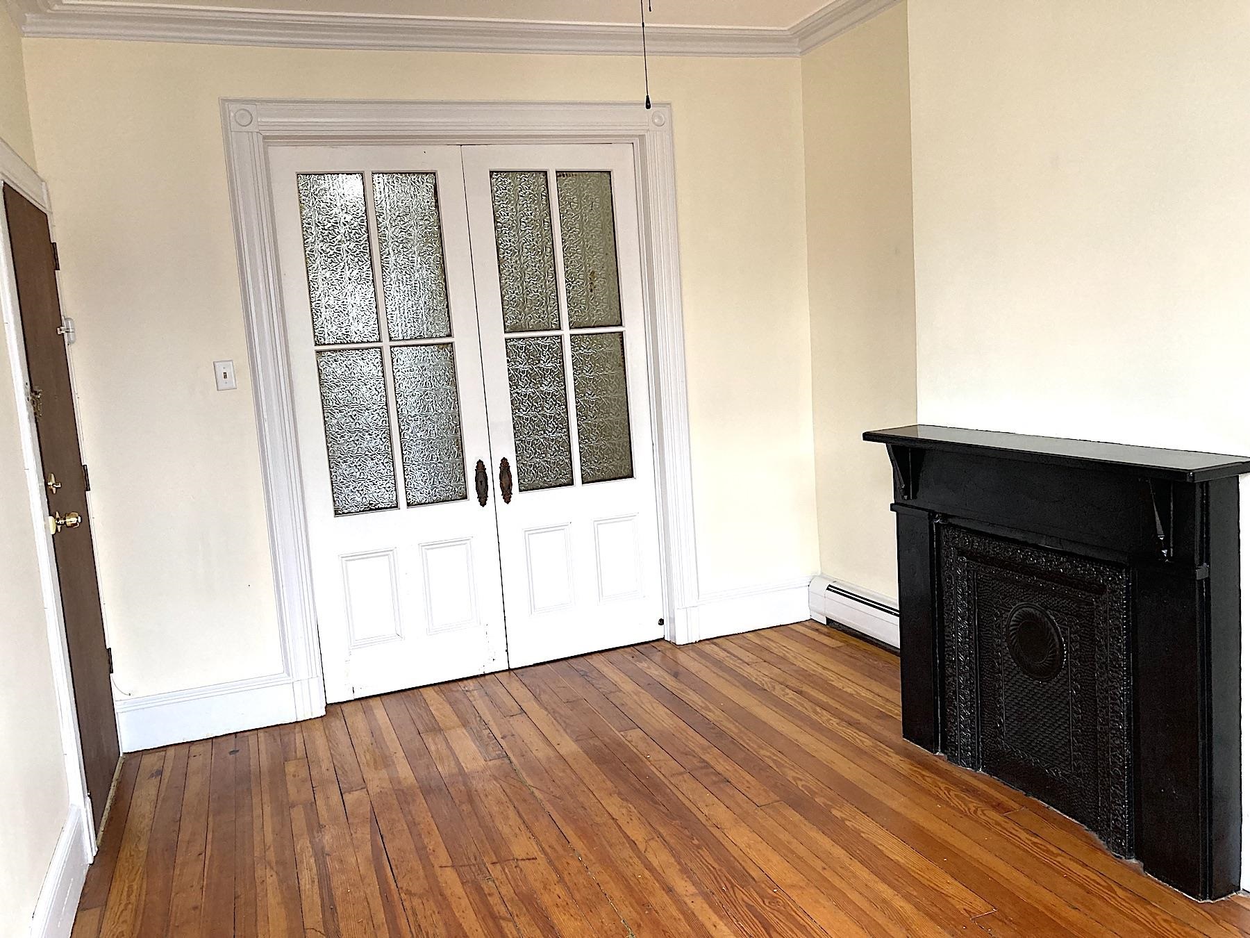 132 GRIFFITH ST Unit: 2