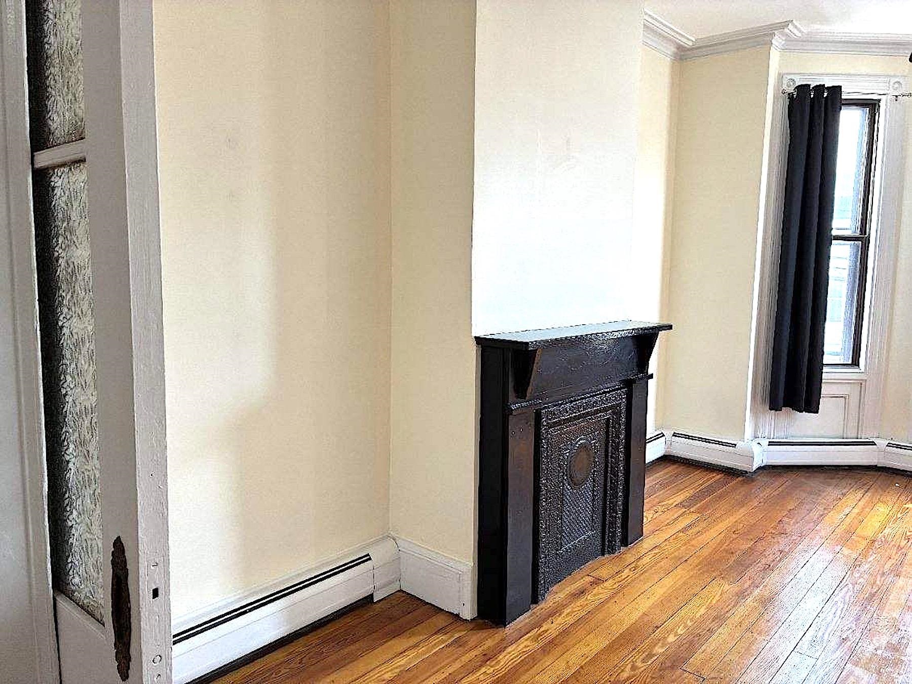 132 GRIFFITH ST Unit: 2