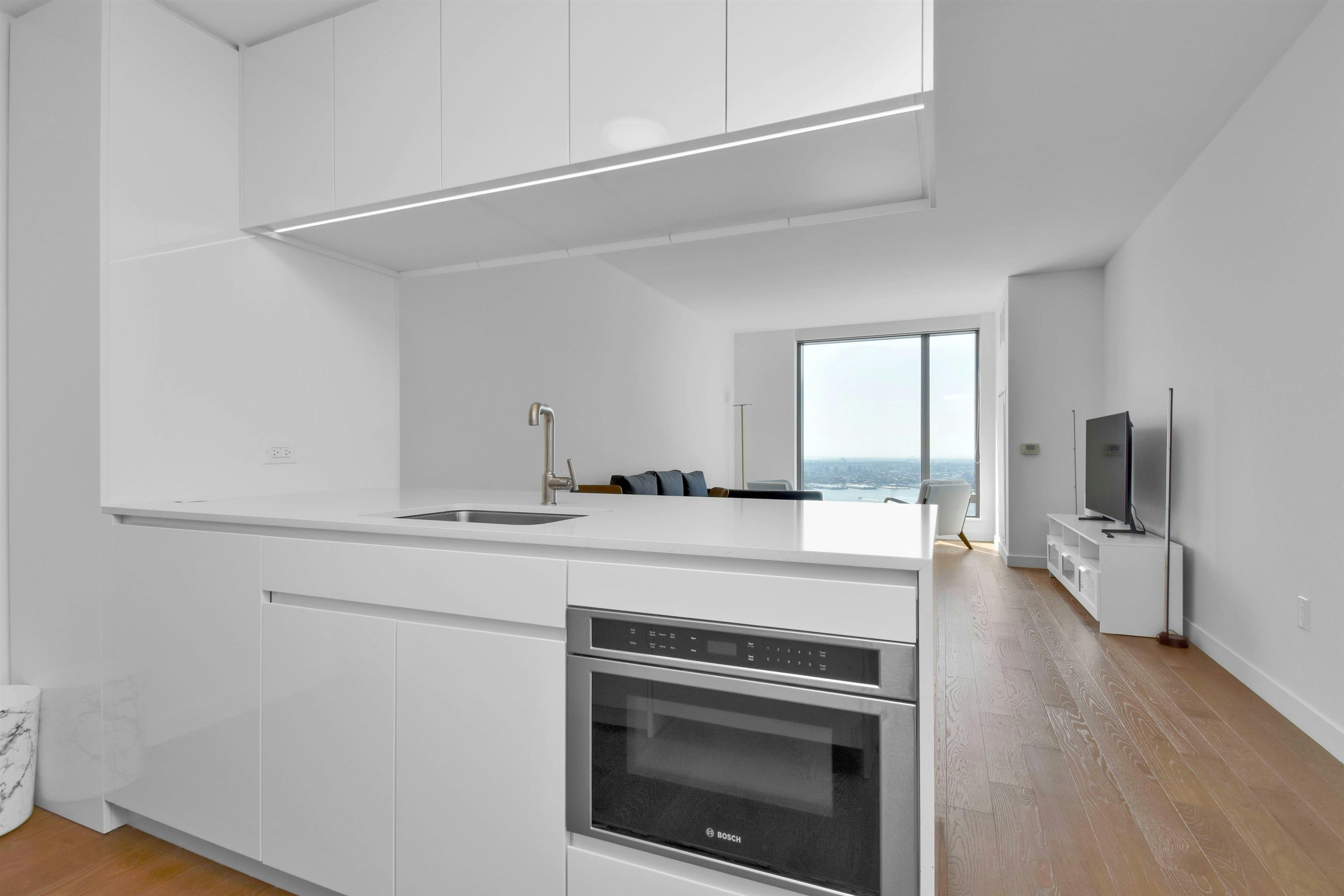 99 HUDSON ST Unit: 6512