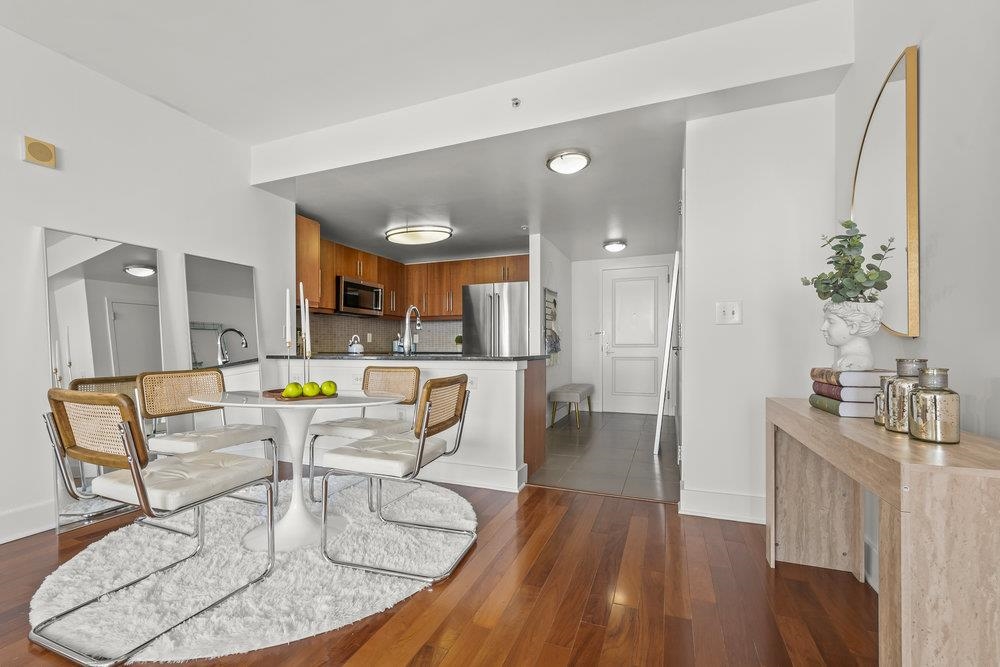 88 MORGAN ST Unit: 4306R