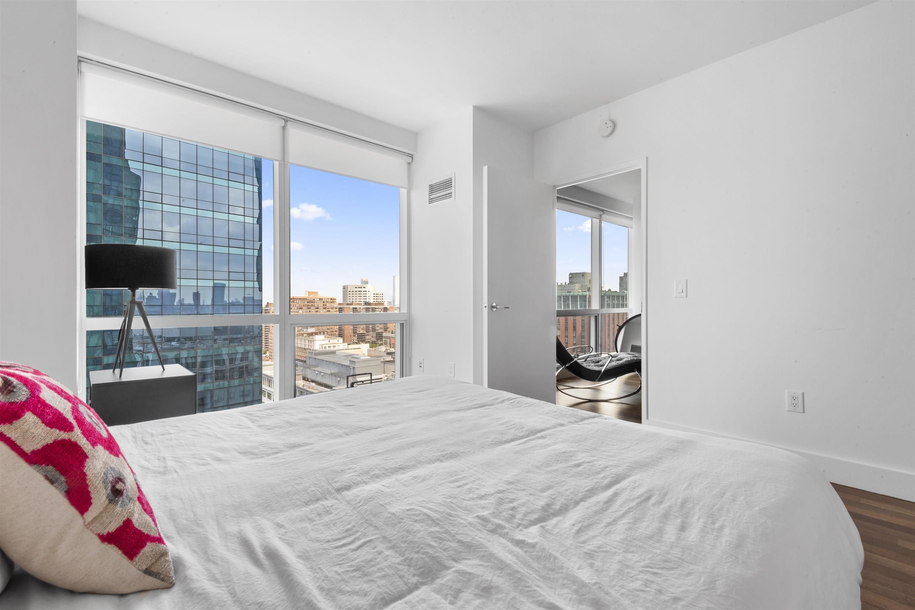 77 HUDSON ST Unit: 2102