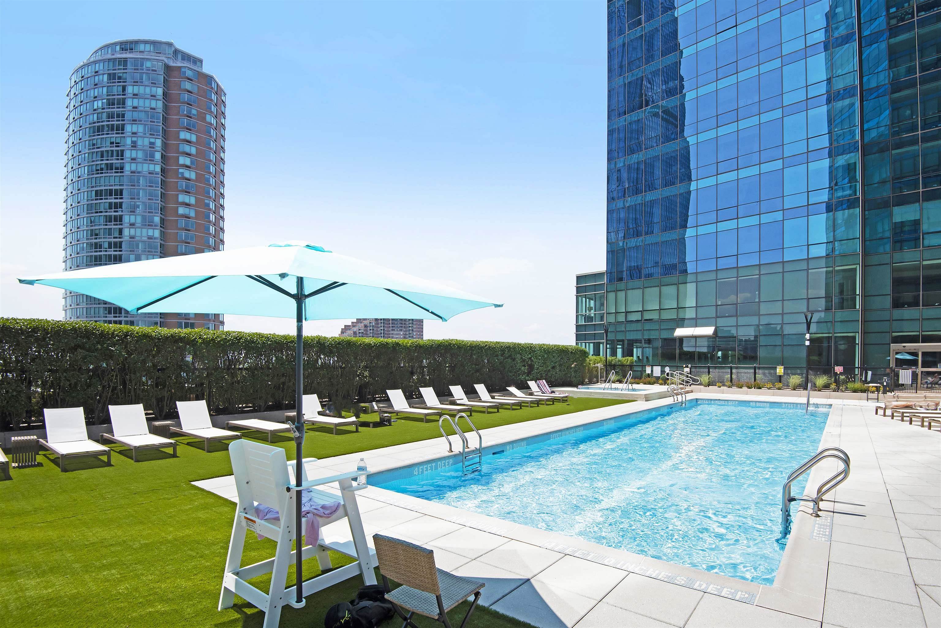 77 HUDSON ST Unit: 2102