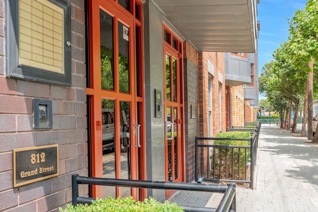 812 GRAND ST Unit: 208