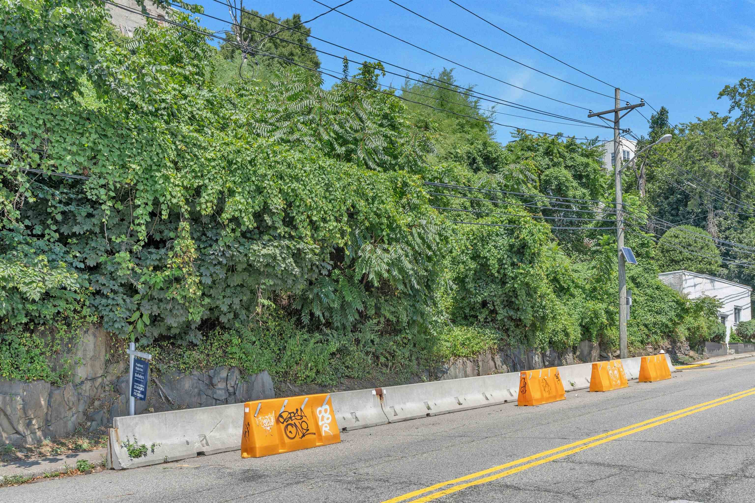 55 HACKENSACK PLANK RD