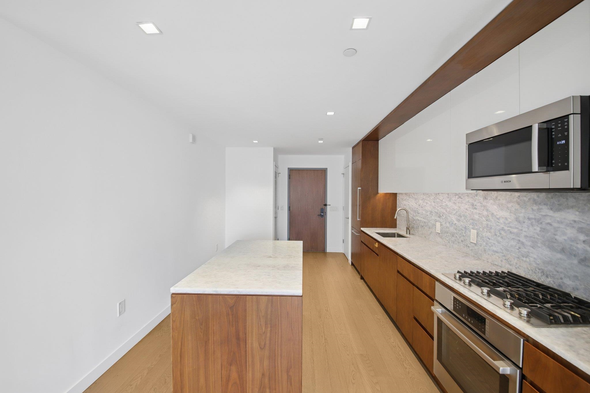 75 PARK LANE SOUTH Unit: 1409