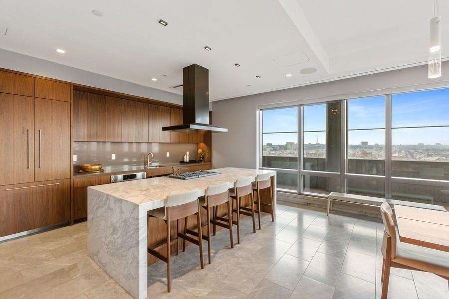 75 PARK LANE SOUTH Unit: 1409