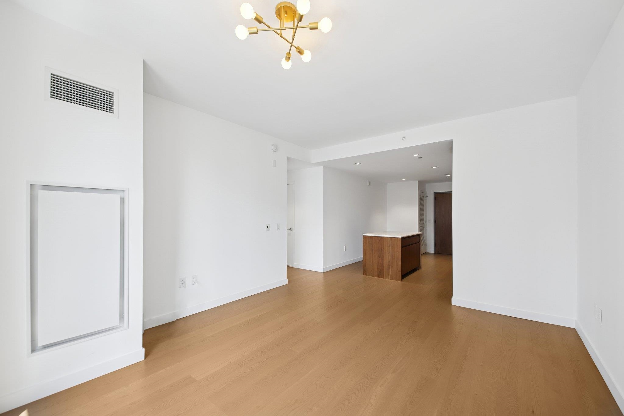 75 PARK LANE SOUTH Unit: 1409