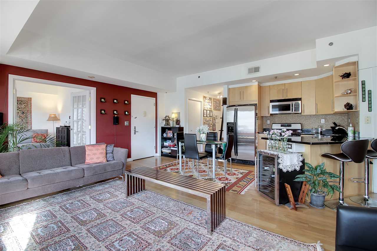 701 MONROE ST Unit: 4a