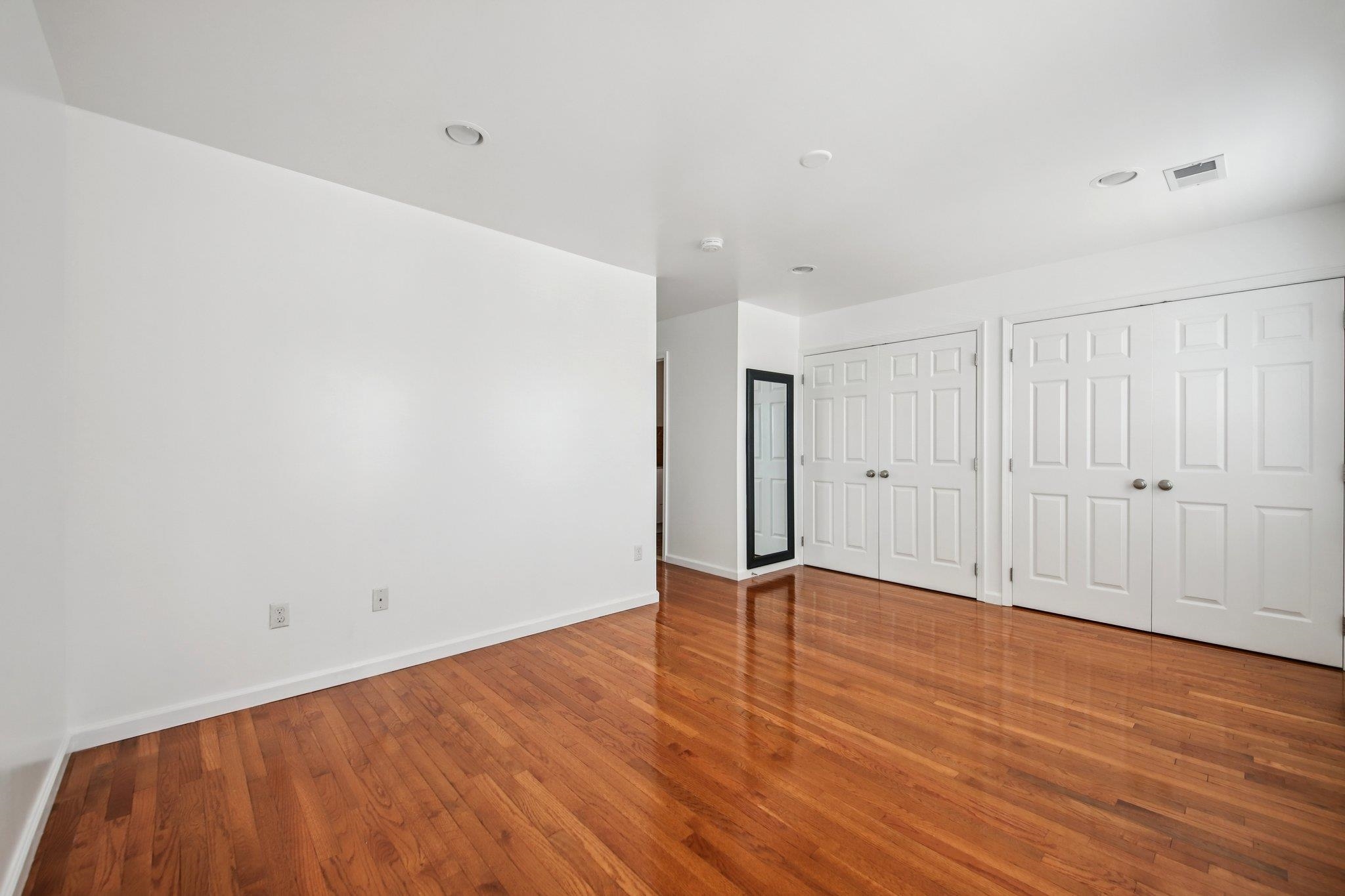 314 AVENUE B Unit: 2