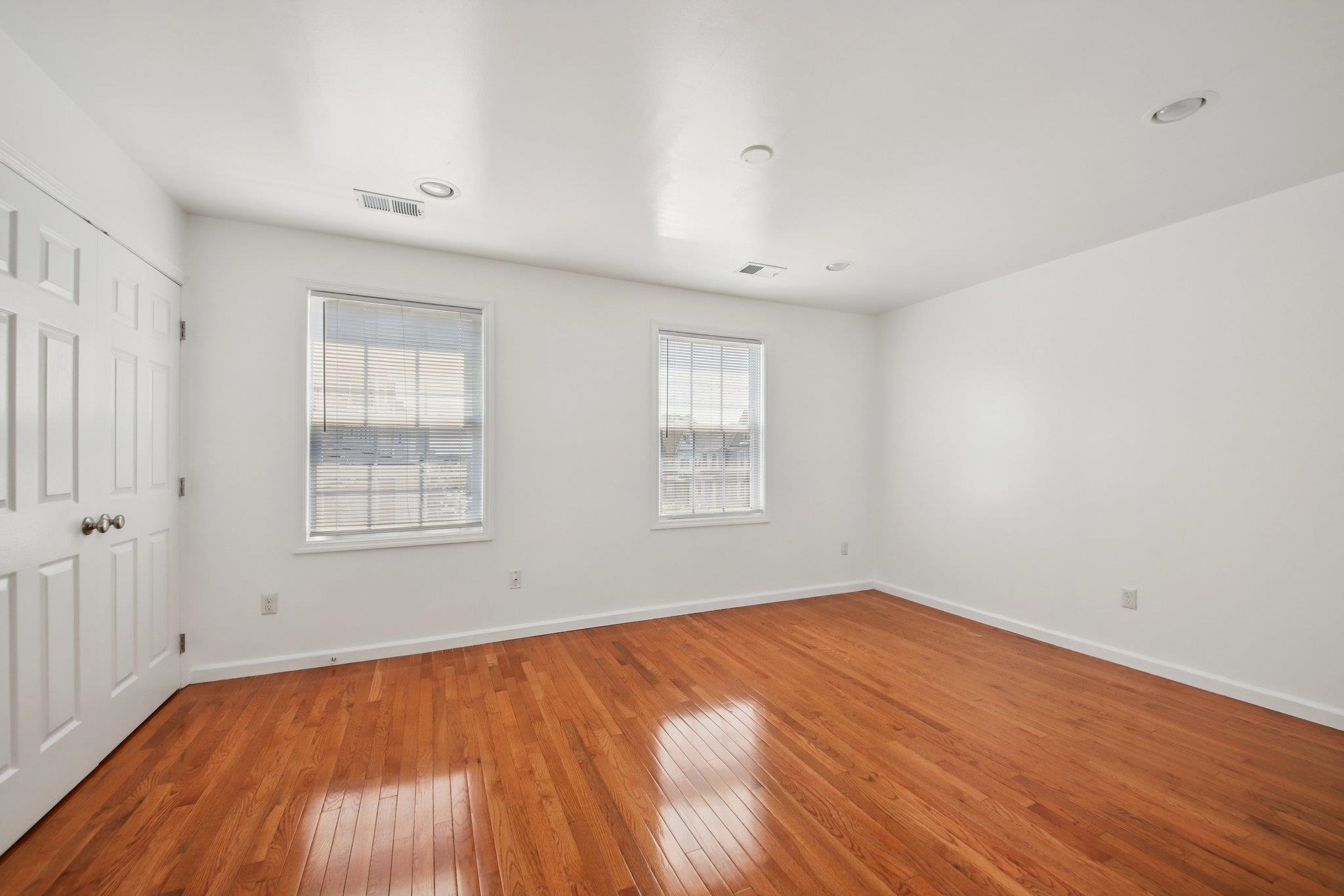 314 AVENUE B Unit: 2