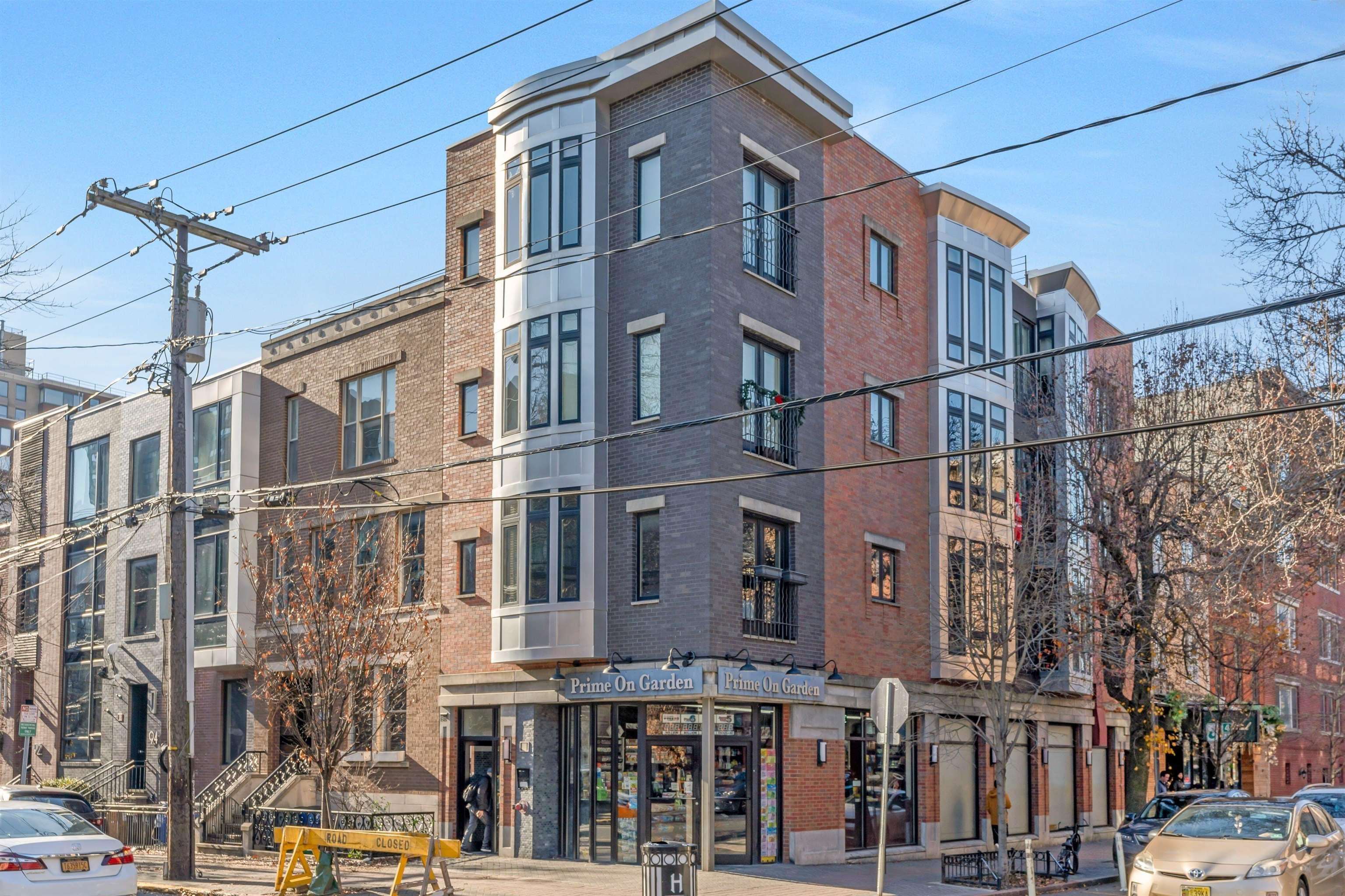 98 GARDEN ST Unit: 3
