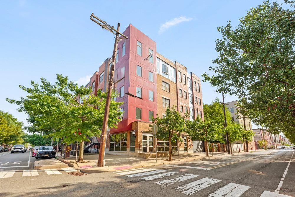 650 2ND ST Unit: 5A