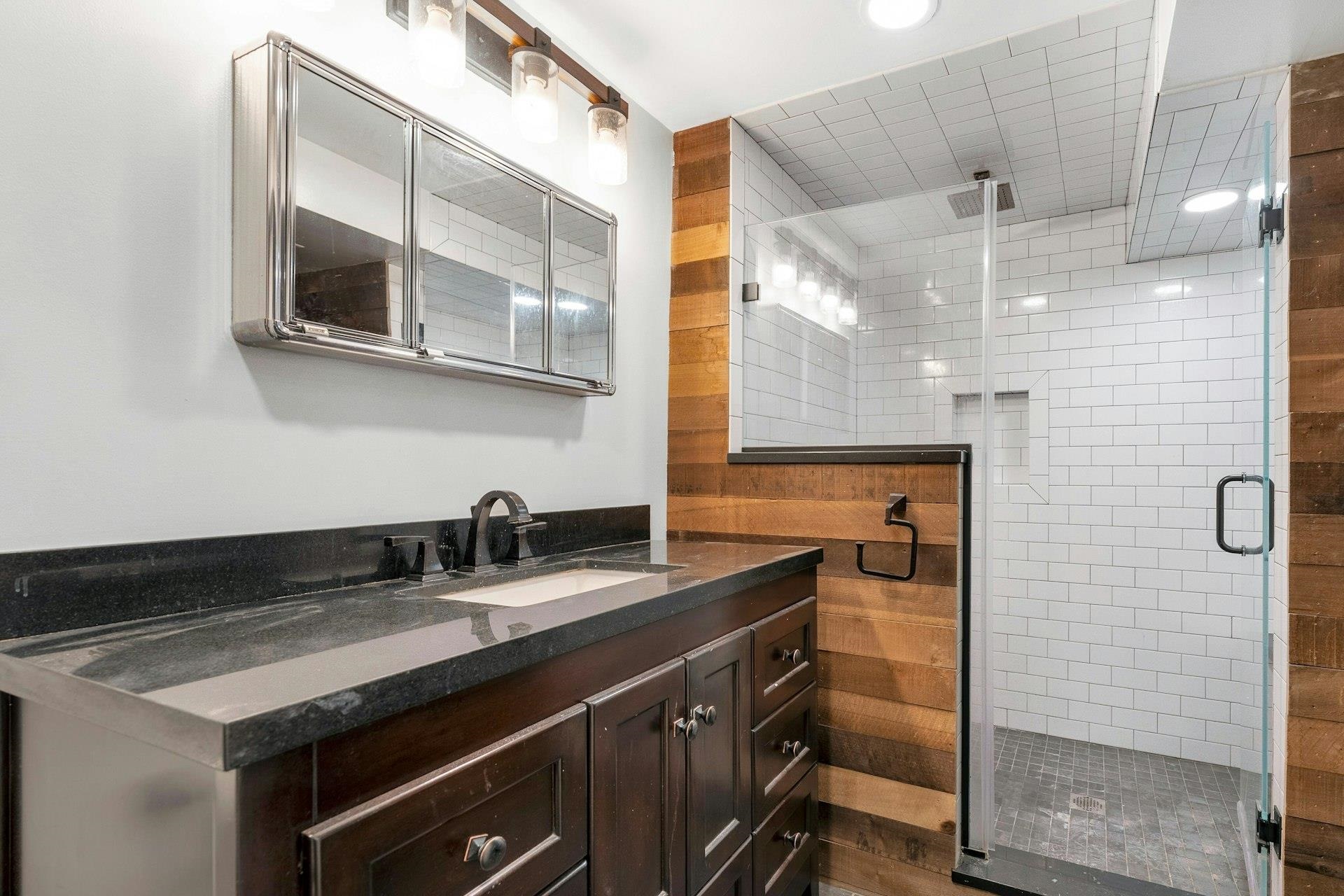 1228 PARK AVE Unit: B