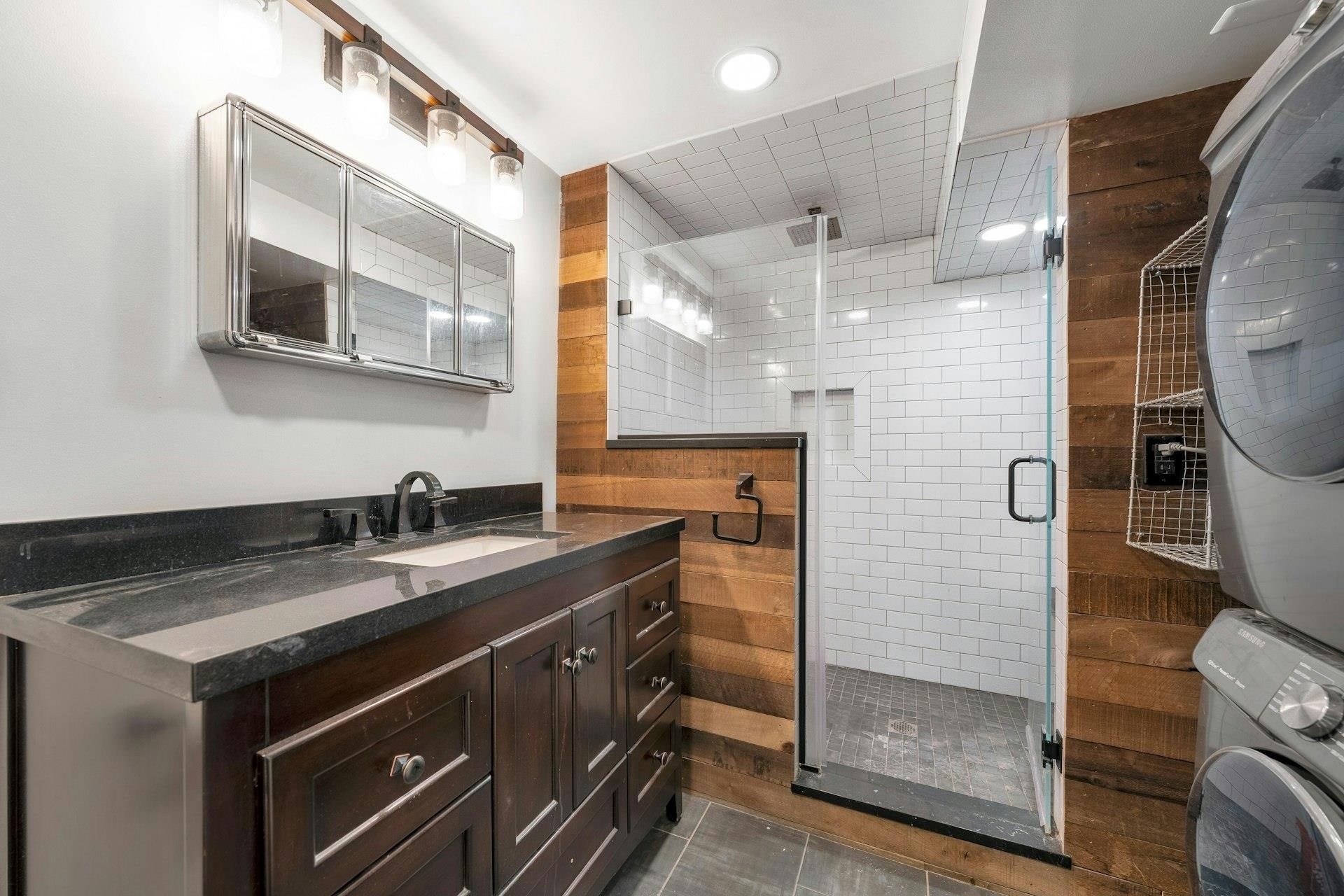 1228 PARK AVE Unit: B