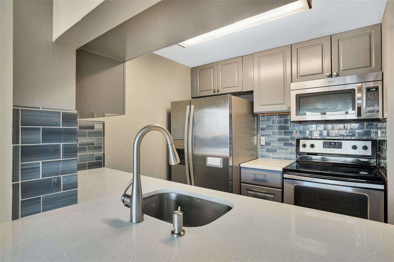 20 2ND ST Unit: 207