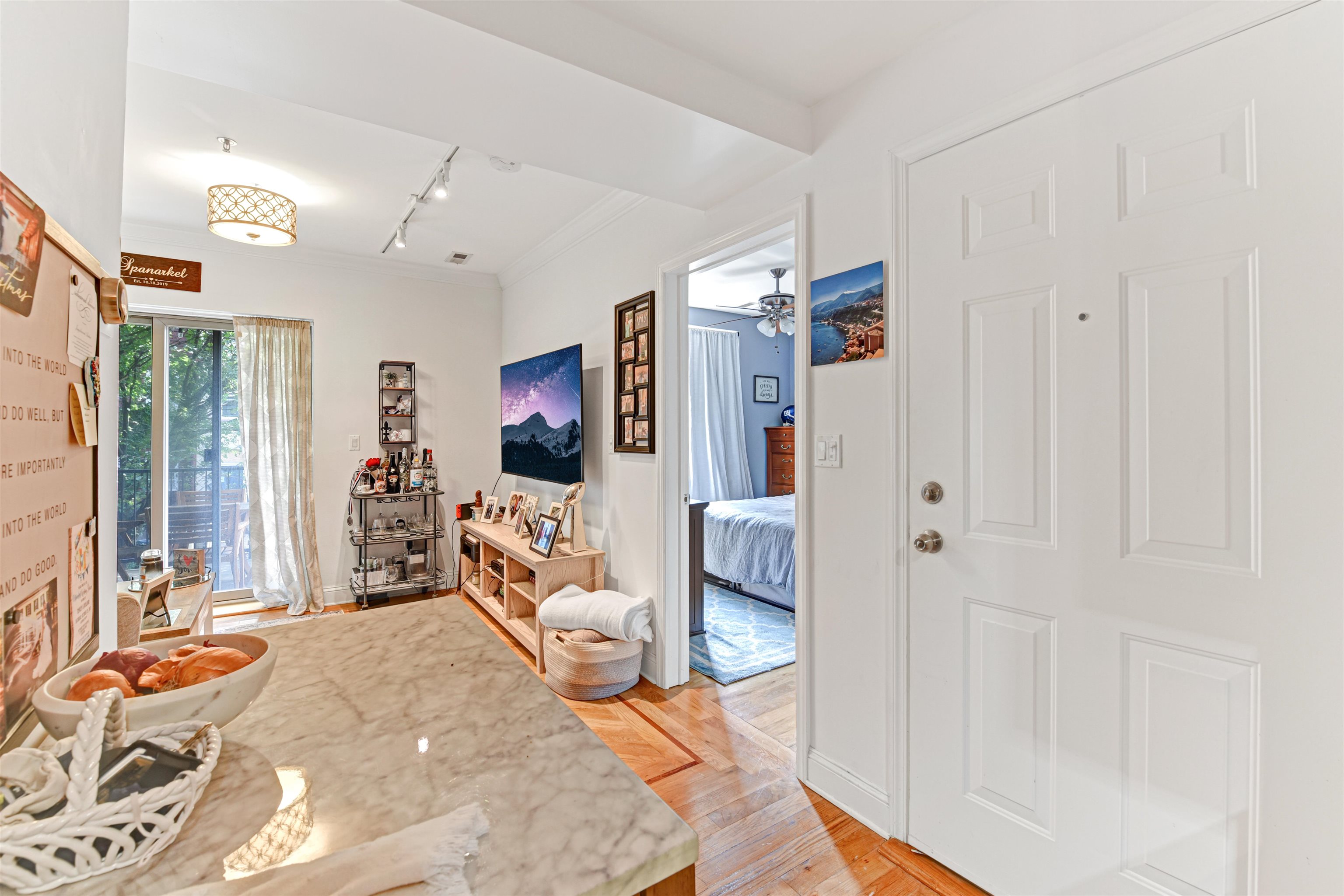 407 MONROE ST Unit: 2C