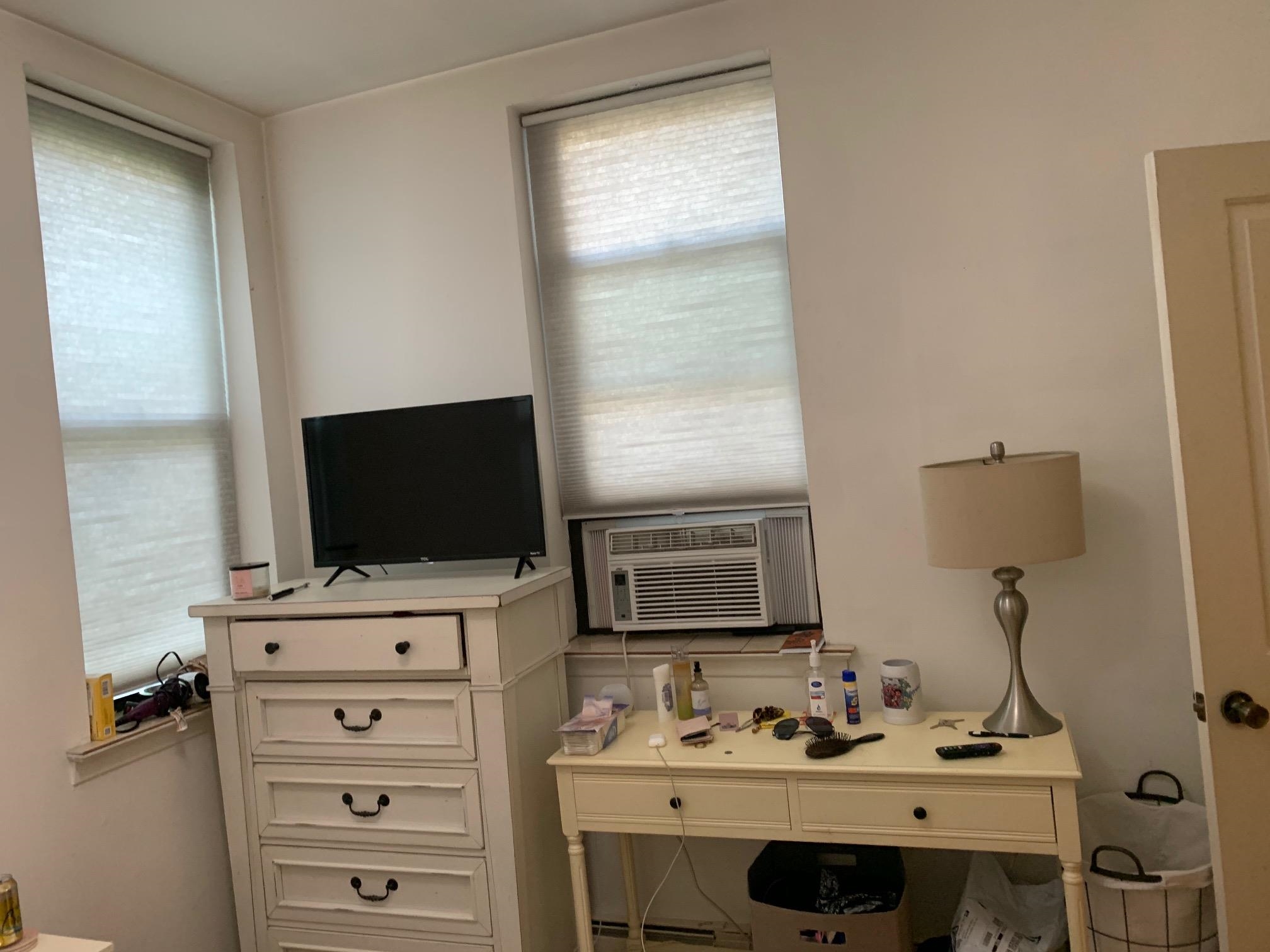 554 OBSERVER HIGHWAY Unit: 2R