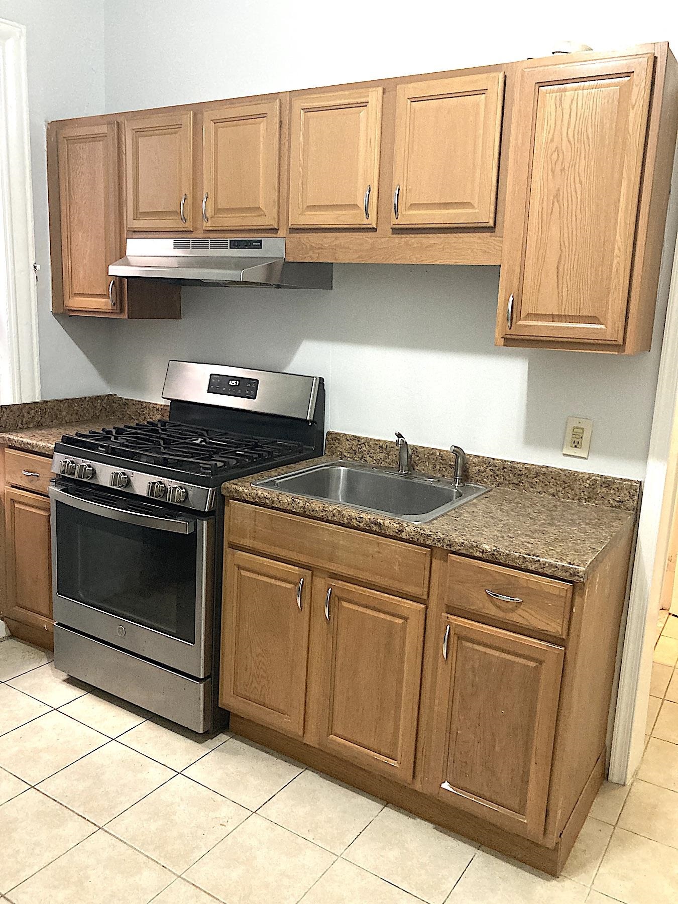 5600 HUDSON AVE Unit: 7