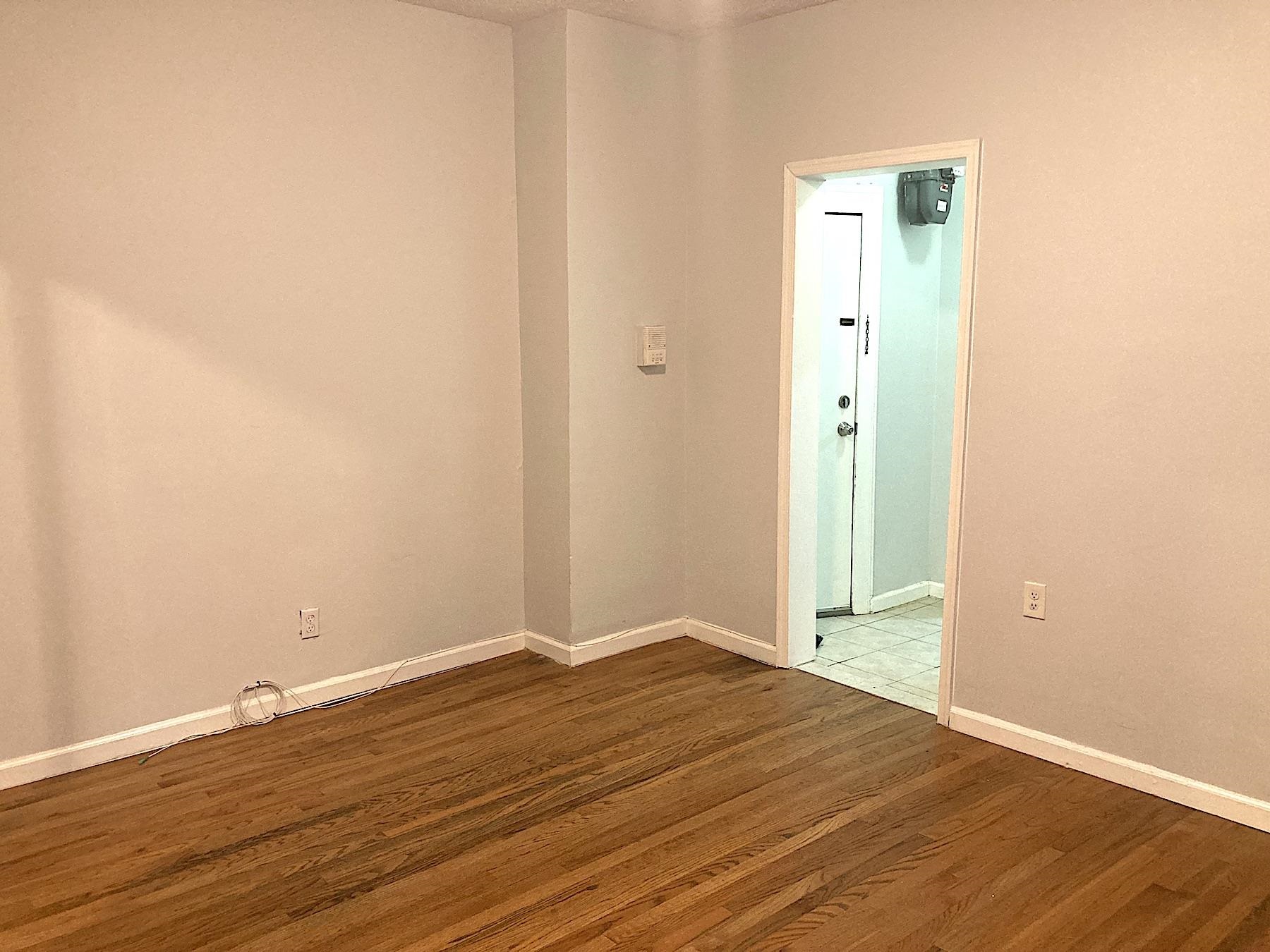 5600 HUDSON AVE Unit: 7