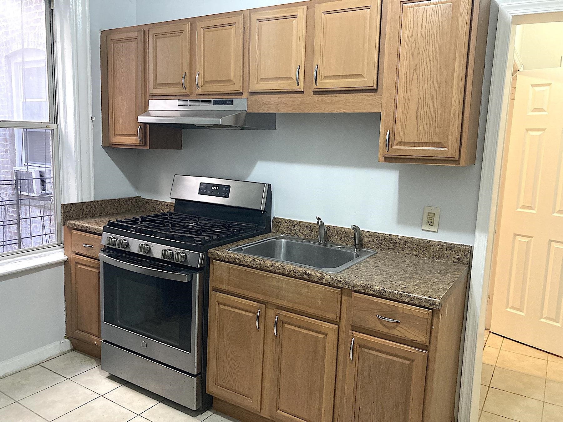 5600 HUDSON AVE Unit: 7