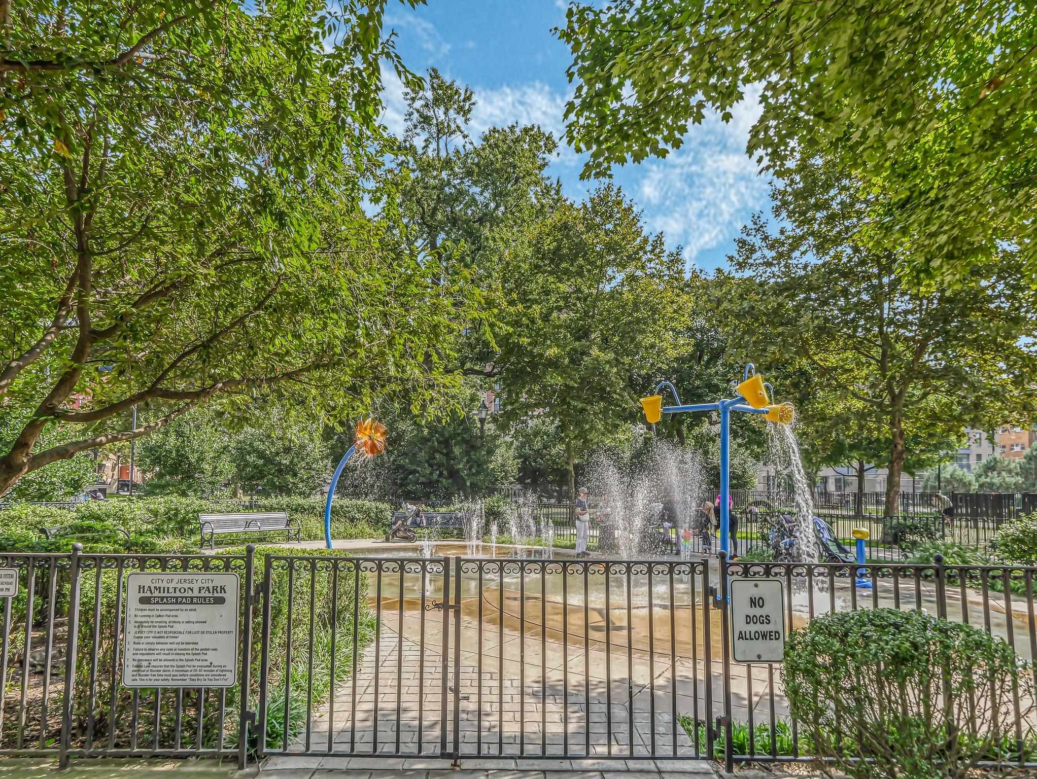 232 PAVONIA AVE Unit: 517