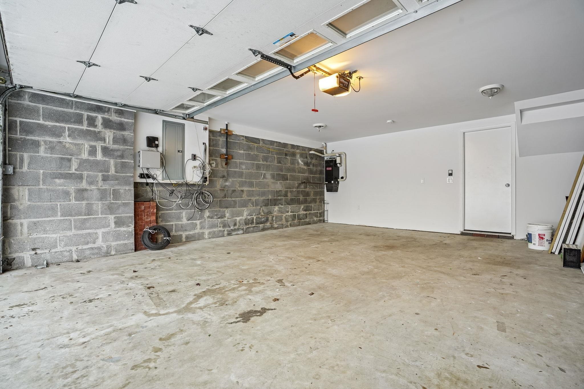 386A PARK AVE Unit: #A