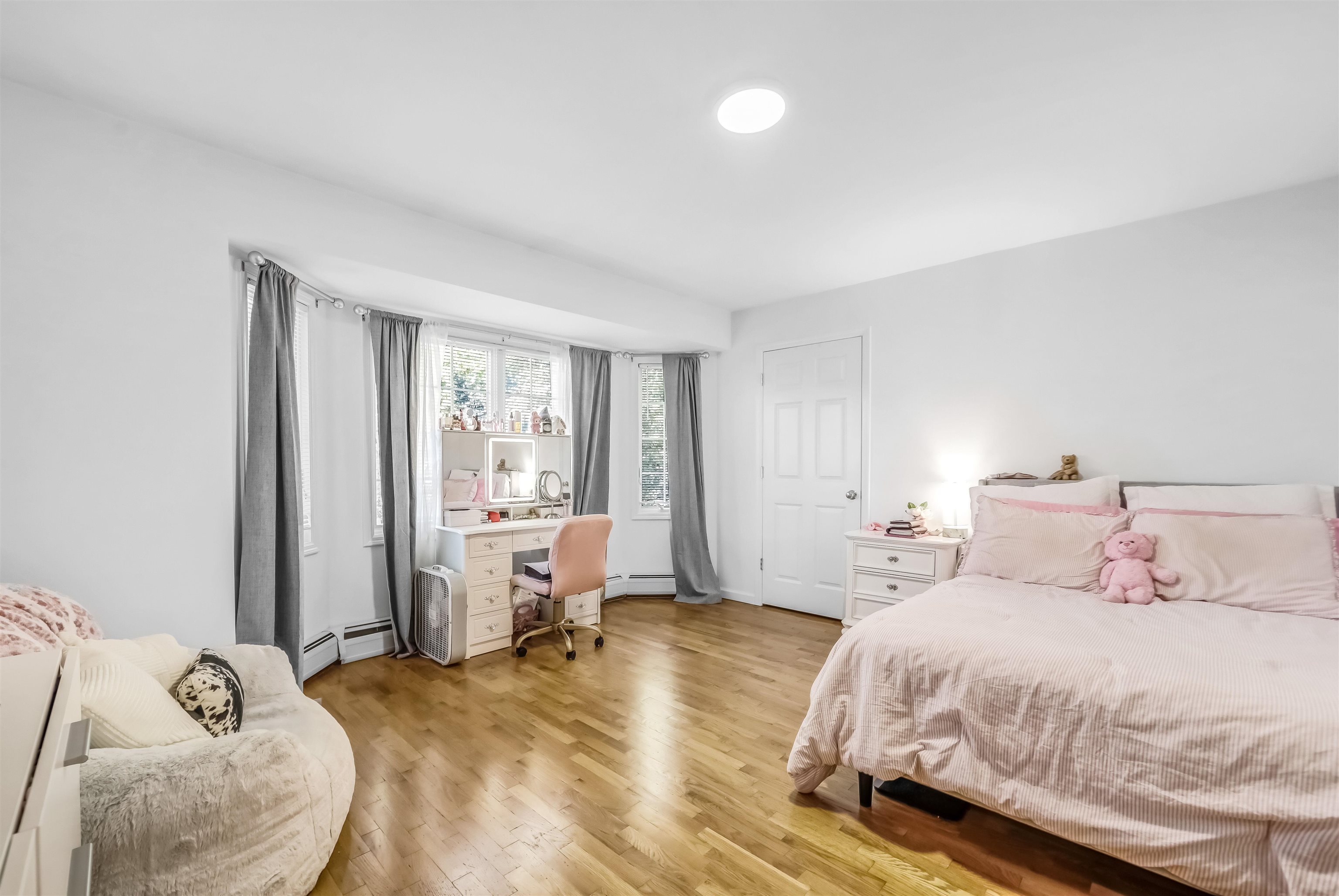 386A PARK AVE Unit: #A