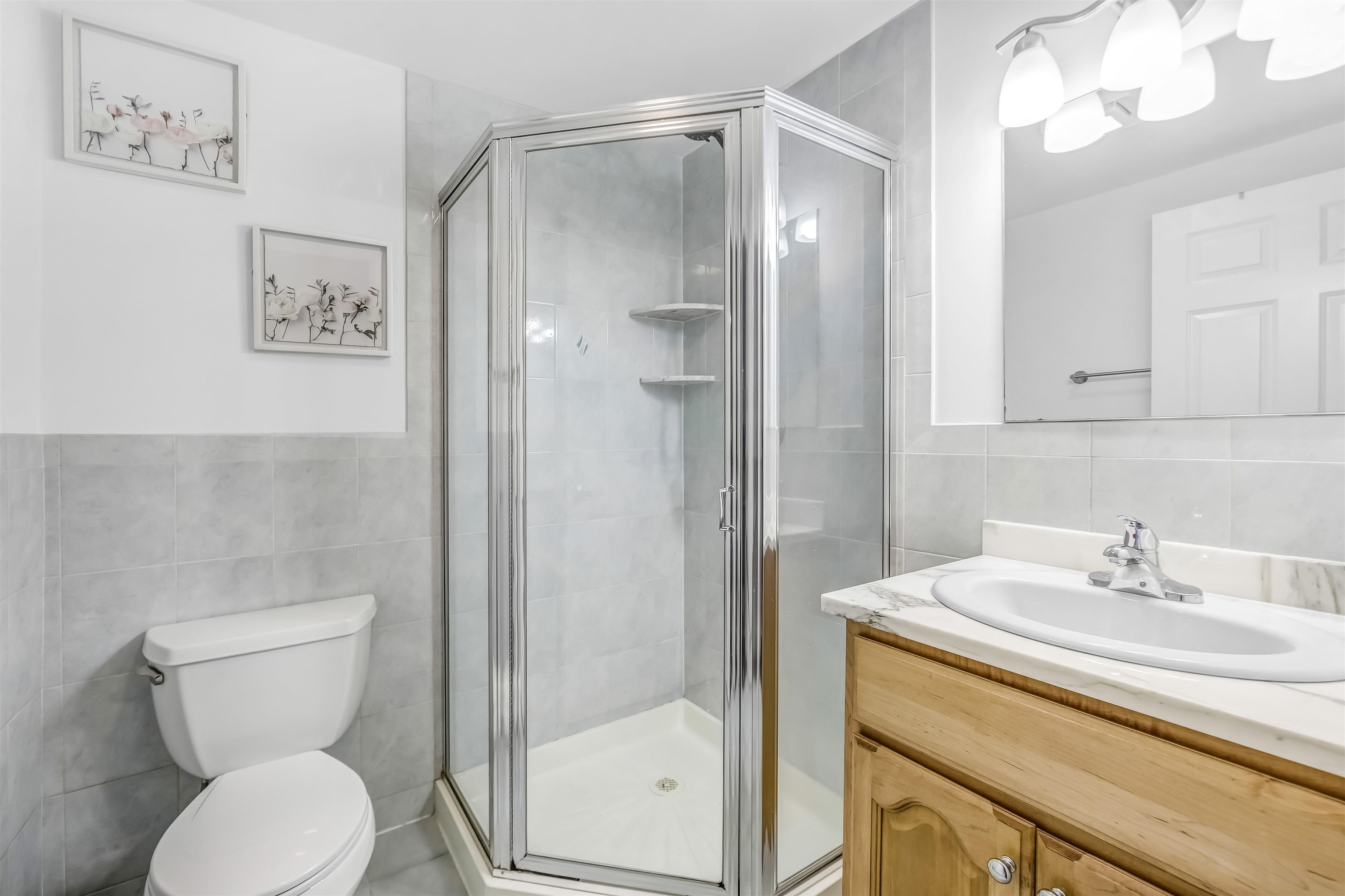 386A PARK AVE Unit: #A