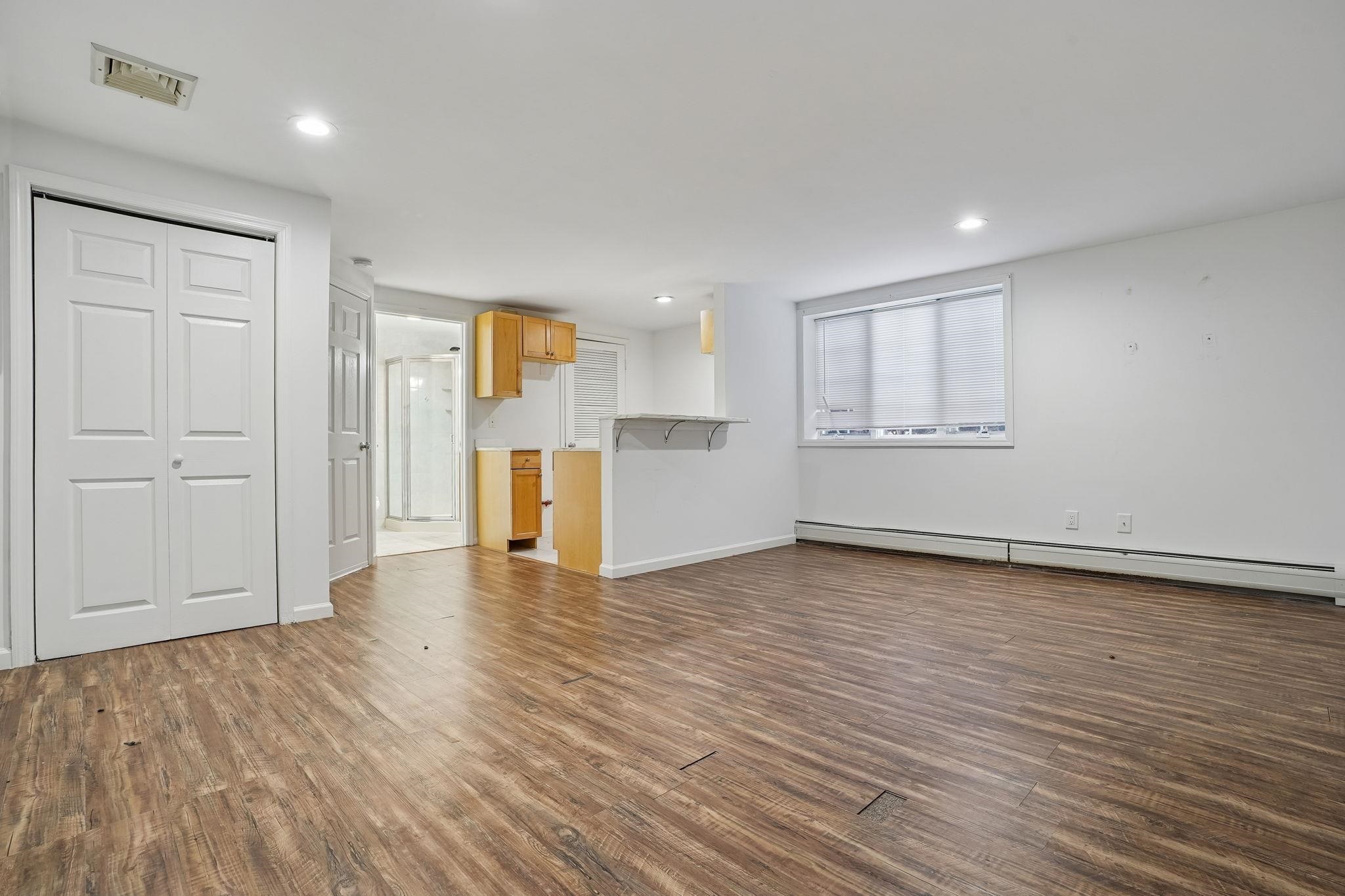 386A PARK AVE Unit: #A