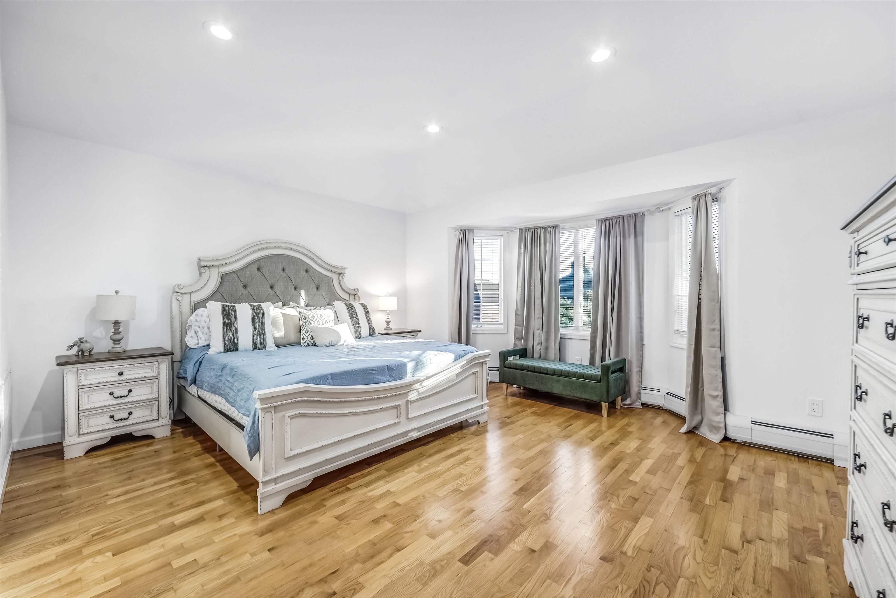 386A PARK AVE Unit: #A