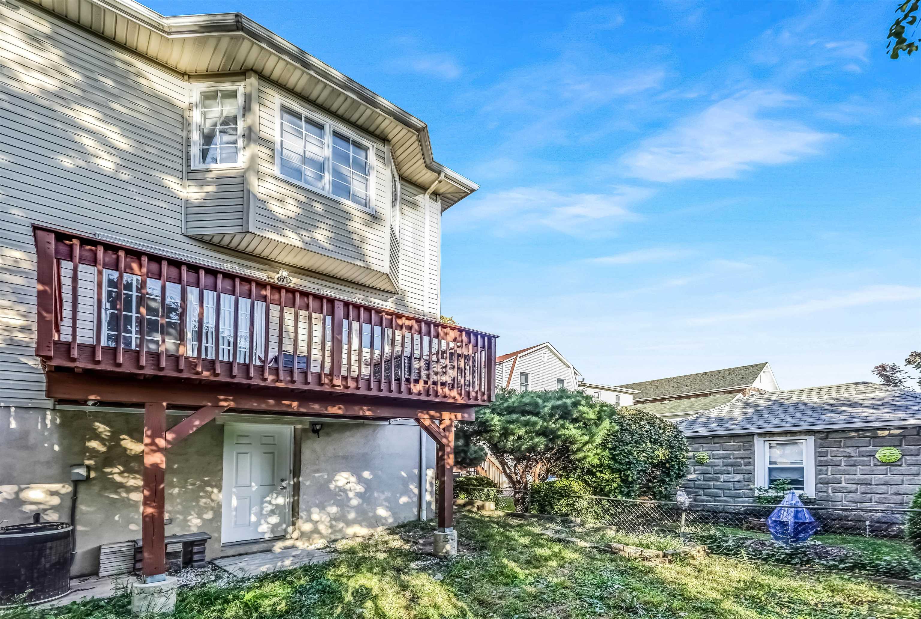 386A PARK AVE Unit: #A