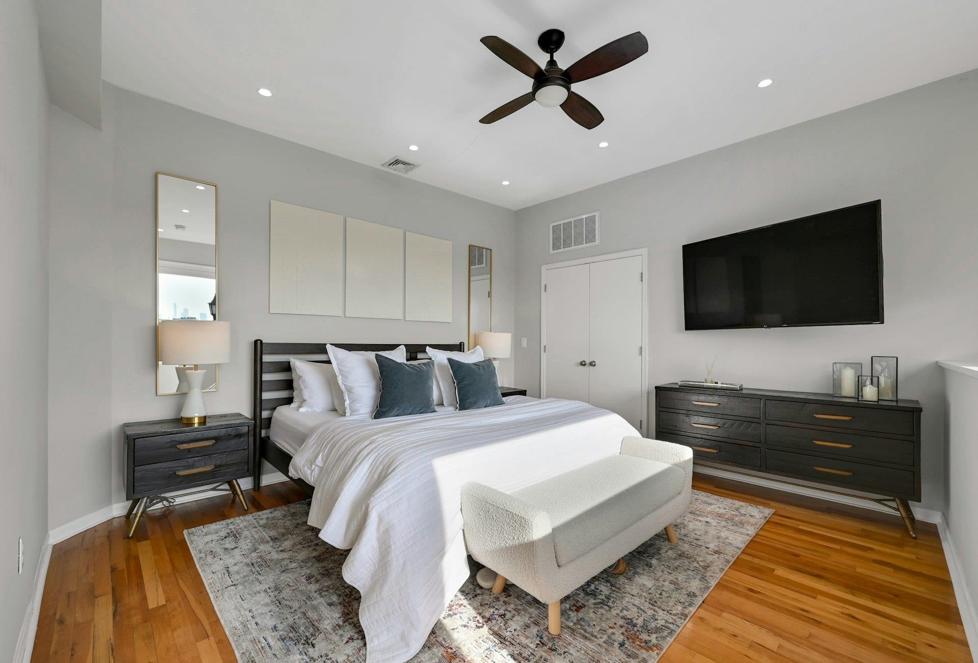 1015 GRAND ST Unit: 5F